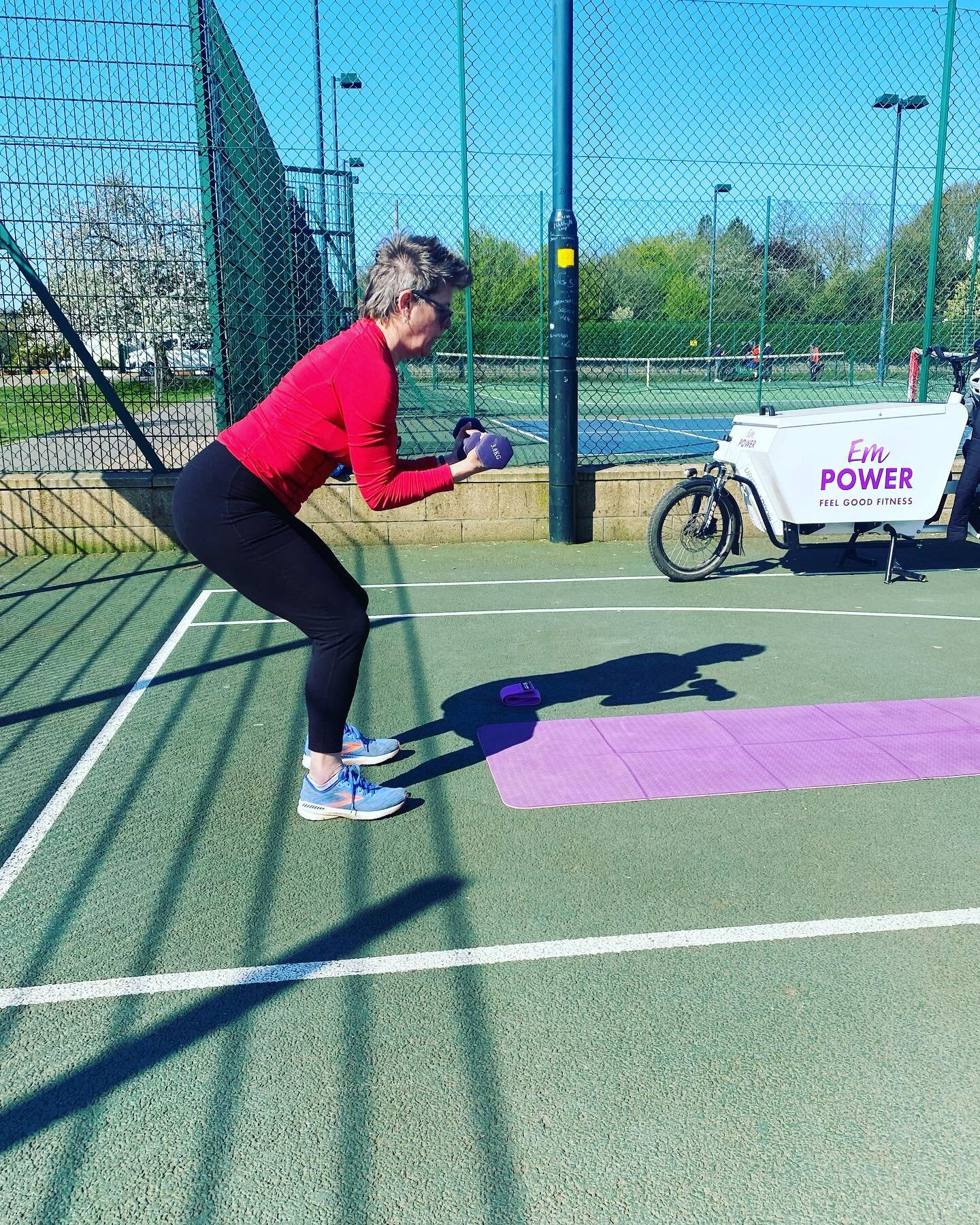 Look at that form!  Katherine has been working with me for nearly 6 months and has, quite literally, gone from strength to strength. She has an competitive edge which makes it easy for me to challenge her and push her that little bit extra 😊. She&rs