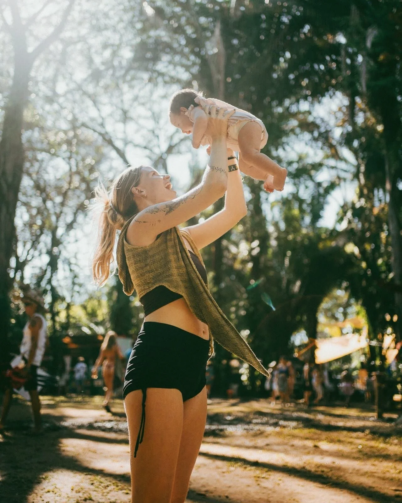 Insights from my week with my mini me 🪽
Attending a gathering as a maiden and a mother makes such a difference.

I&rsquo;ve been observing the subtle victim tendencies that can arise around the perceived limitations of motherhood - and choosing expa