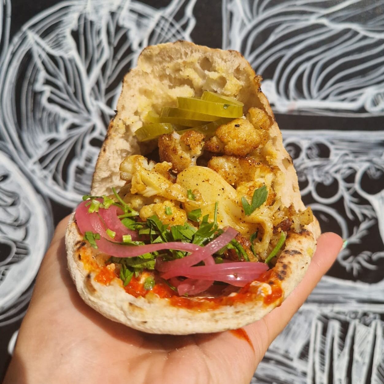 Cauliflower obsessed! 💛
Stuffed pitas are our jam. 🥙 Tuesday-Saturday 11-19u 

Stay tuned for some exciting news coming soon! We&rsquo;ve got some new ideas and extra hours in the works! 🙌🏽
