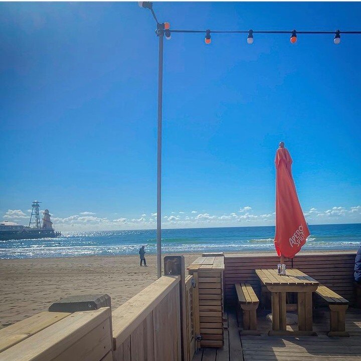 Sunny afternoons at W Beach ☀️
#beachbar #bournemouthbeach #summer