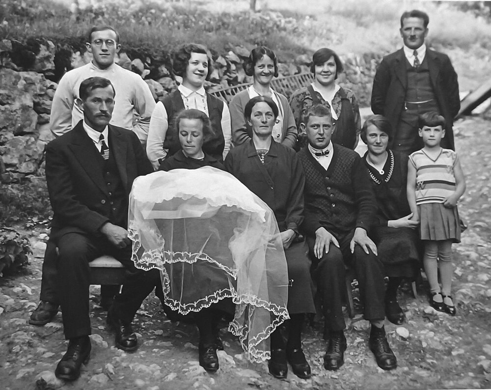 Taufe von Annemarie vom St. Anton, 1932