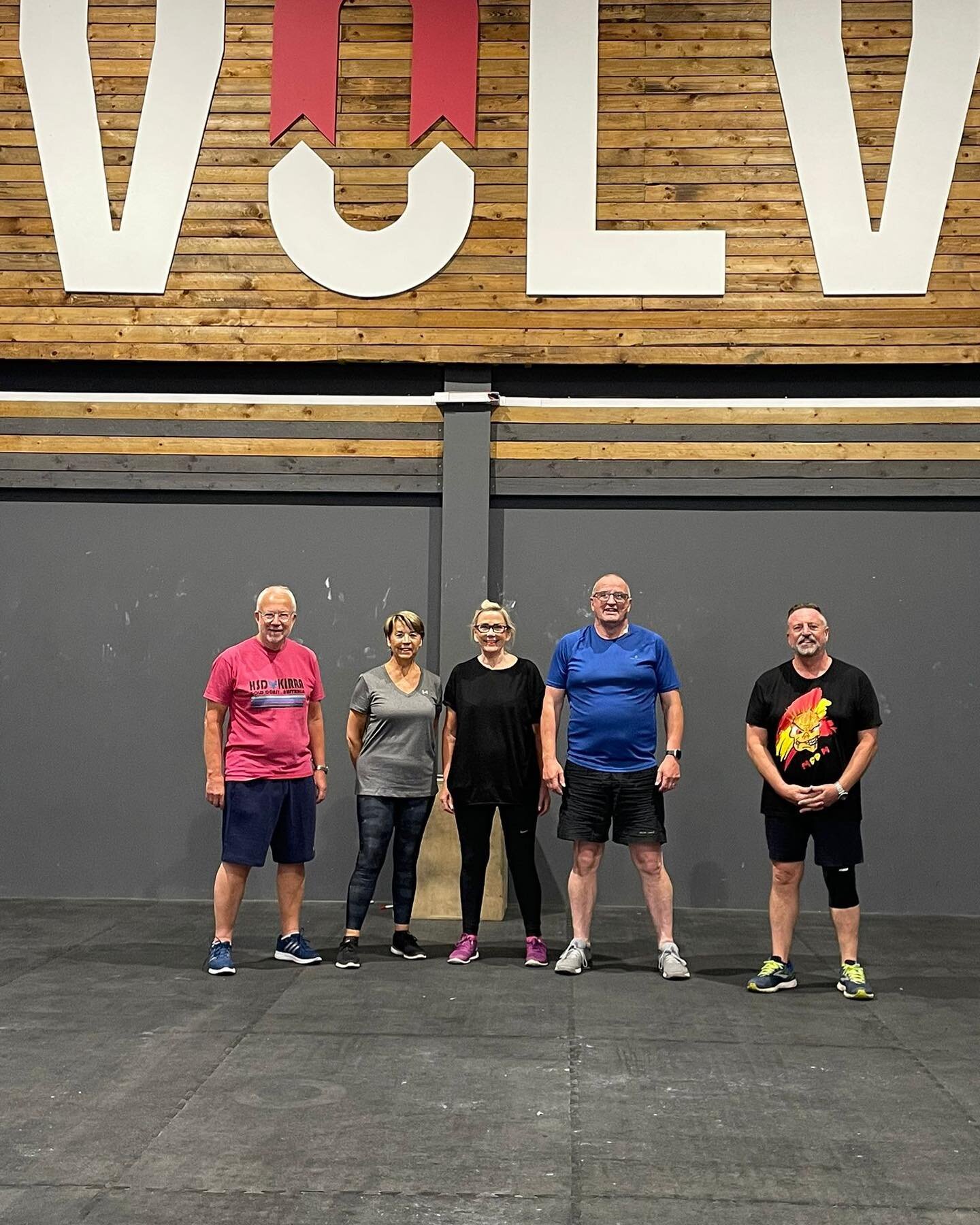 EVOLVE MASTERS

Our Evolve Masters are group classes for the 60+ age group.

We run 3 sessions per week with each session focusing on different training methods to help you get the very best from your training. The programme includes -

Strength
Flex
