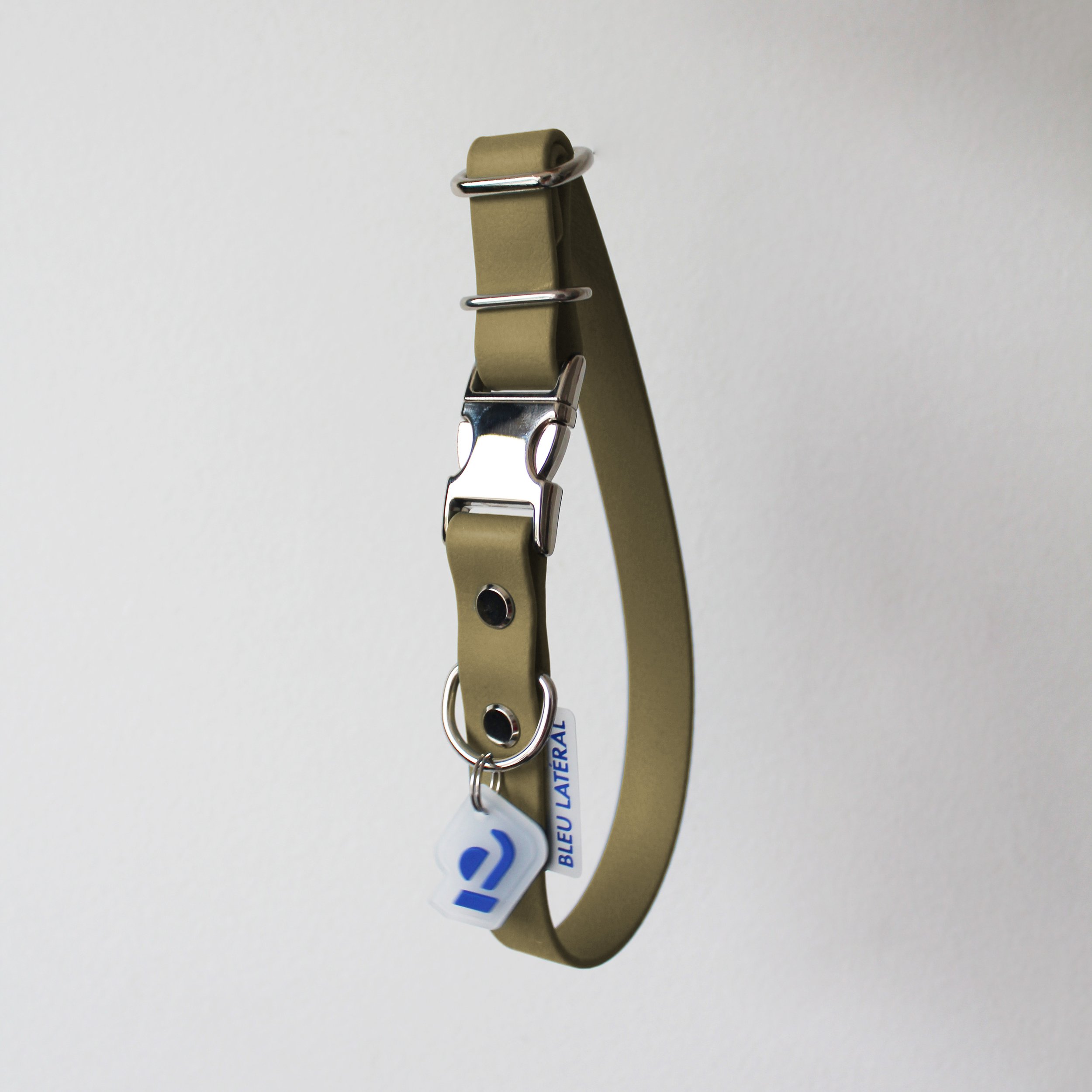CLIP TAUPE.jpg