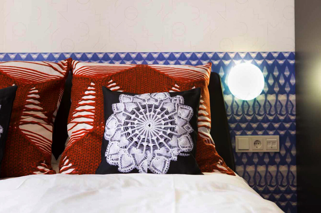 MODEZ HOTEL. Dutch fashion capitol ARNHEM opened his Fashion hotel: MODEZ. StudioPetraVonk designed one of the craftsmanship rooms; the LACE room.