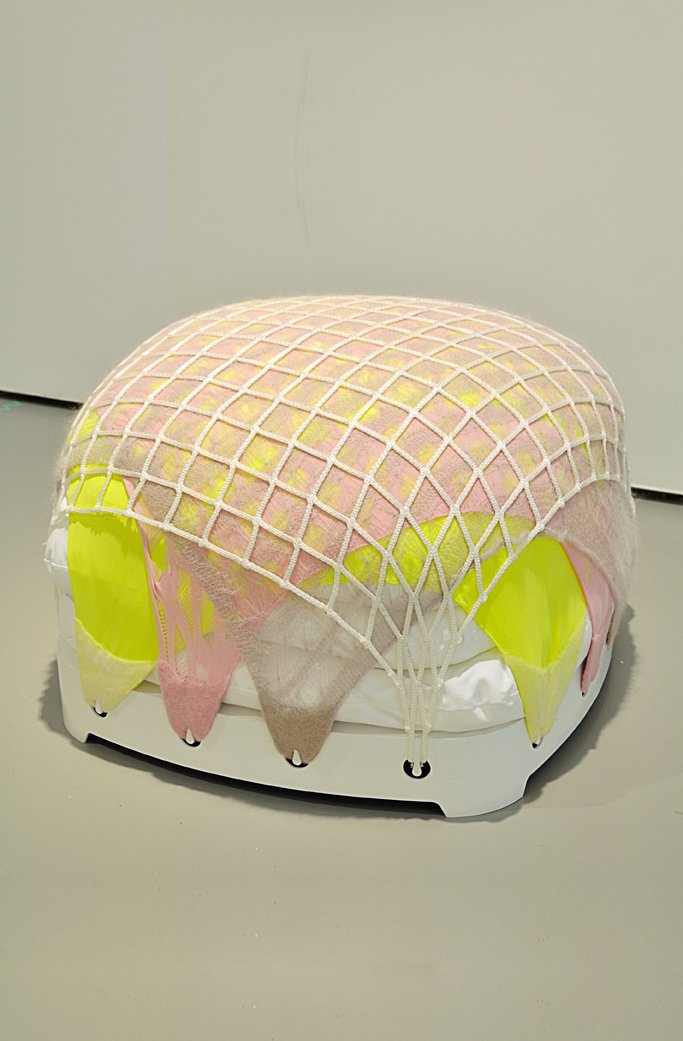 On show in the TextielMuseum during the exhibition 'Knitted World"