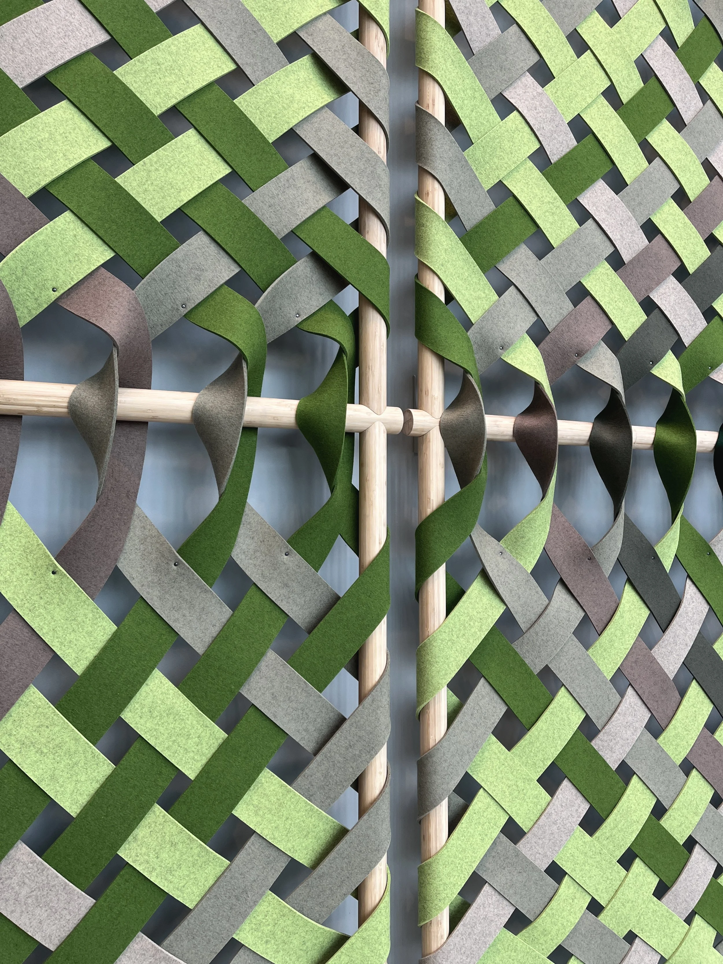 StudioPetraVonk detail sprang weaving and bambooframe