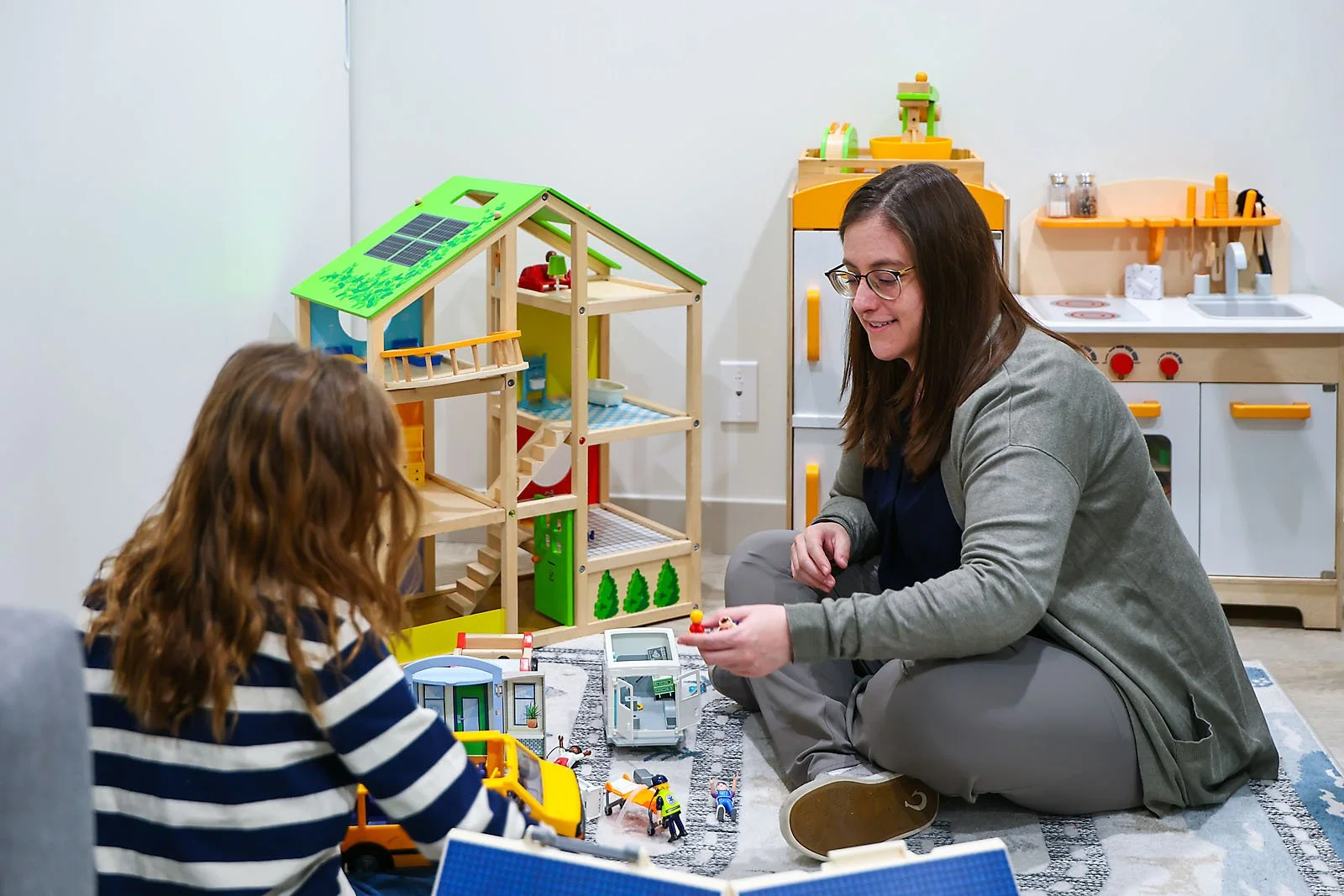 Dr. Cristina Fernandez Conde, Registered Psychologist, Counsellor, Play Therapy, Assessment, Spanish, Airdrie, Calgary, Rockyview