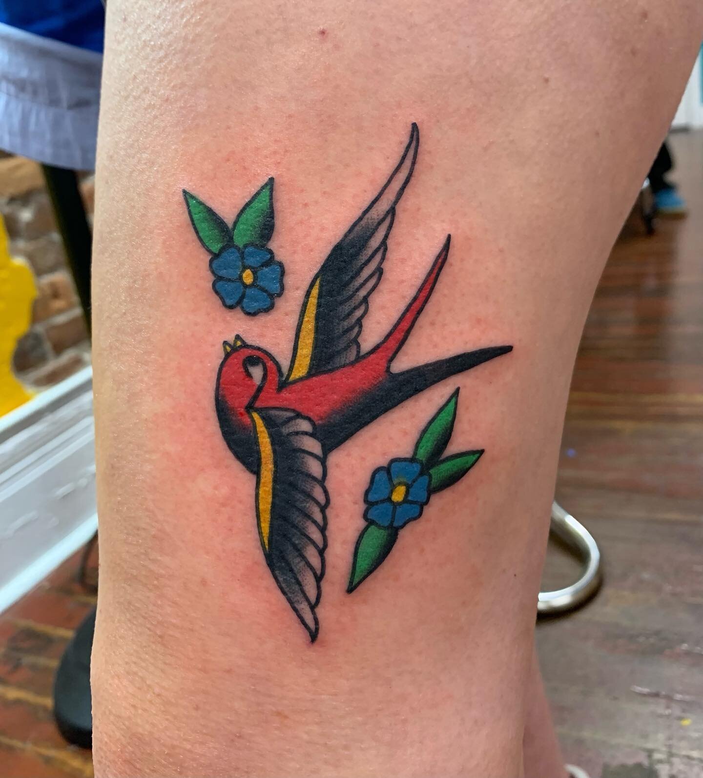 Classic sparrow from @kewbie.108 ! DM him for an appointment, call the shop, or stop by to grab something from him! We&rsquo;re doing walk ins 12-7pm tomorrow and will be closed Wed &amp; Thurs next week. Stay cozy out there!