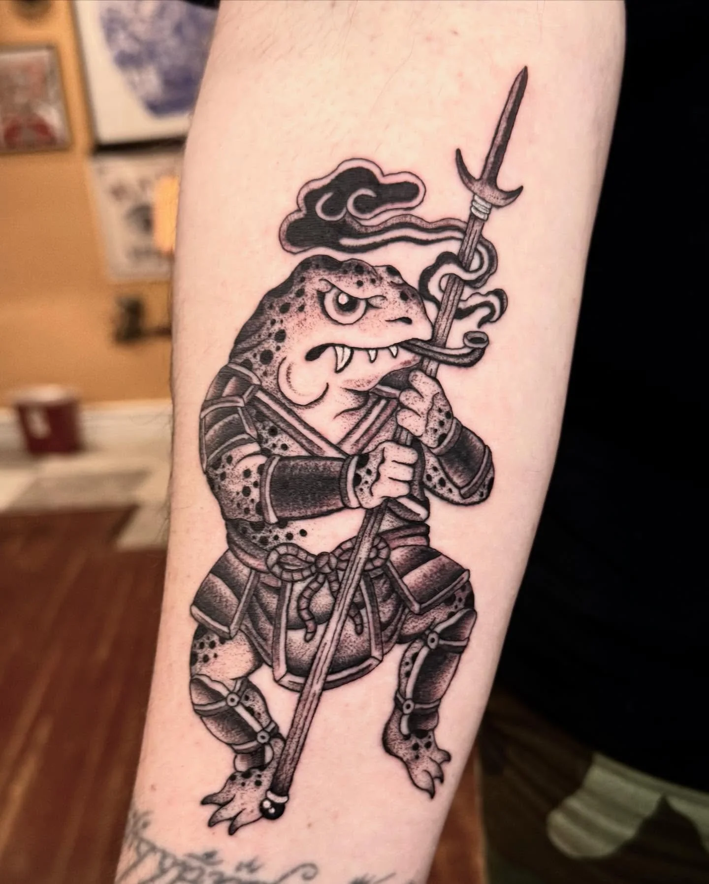 Killer frog by @q.b.tattoo 🐸 message him to book an appointment for January or February!