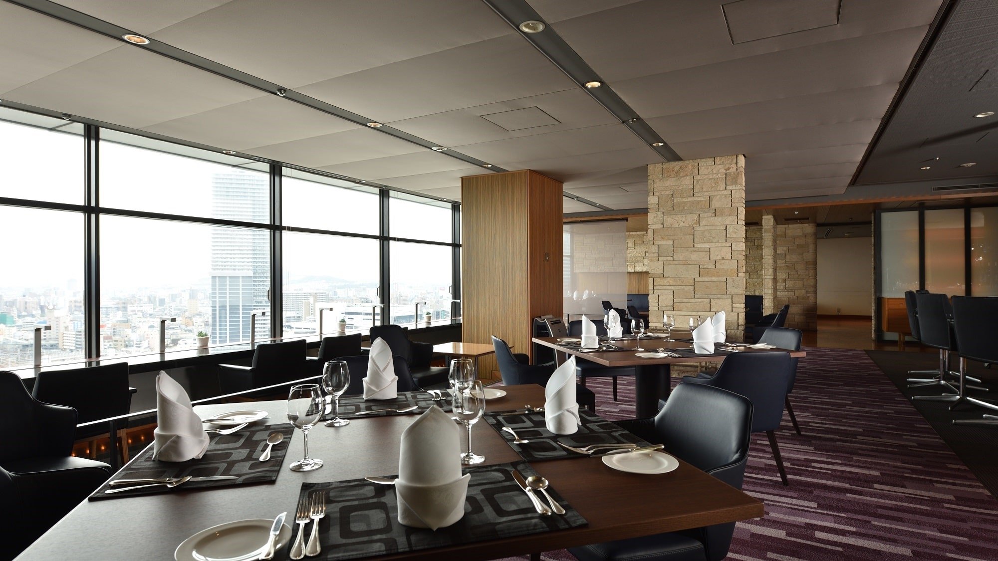 Sky Restaurant and Lounge「L&amp;R」 (Copy)