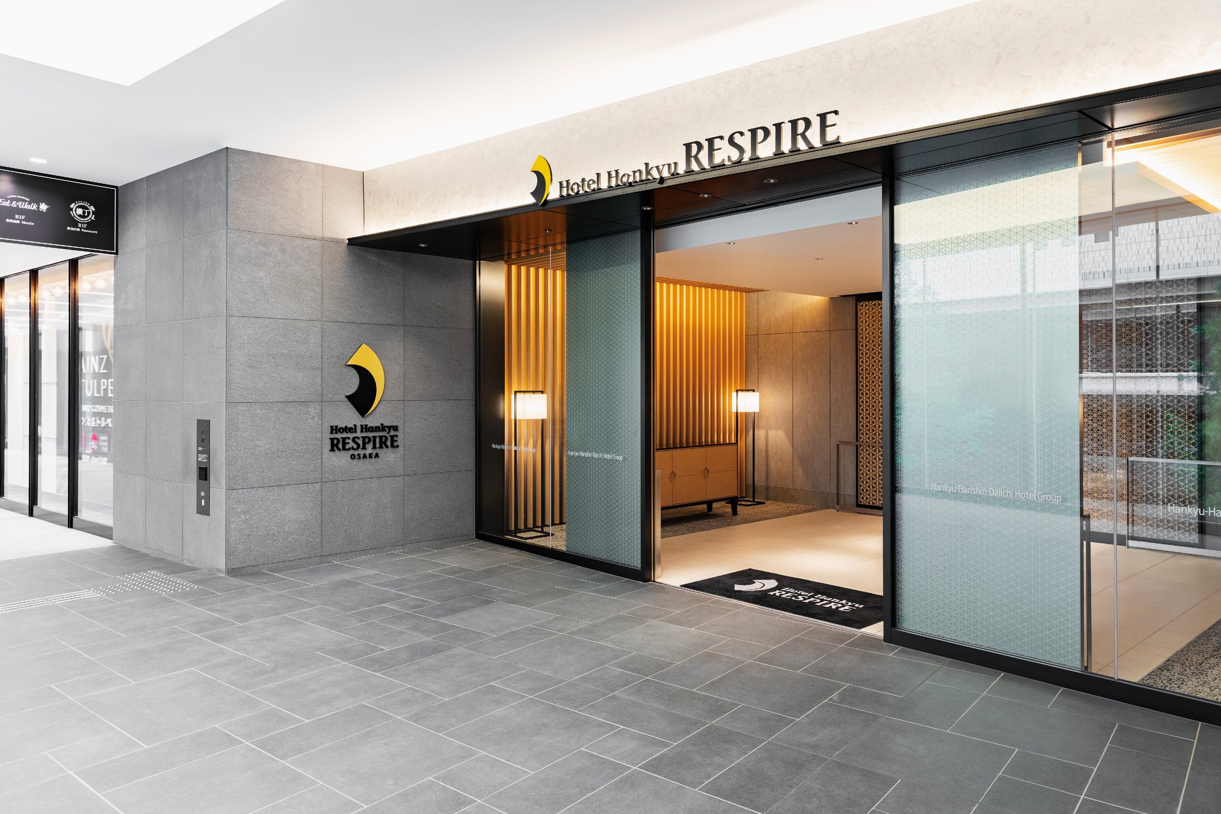 2F Entrance (Copy)