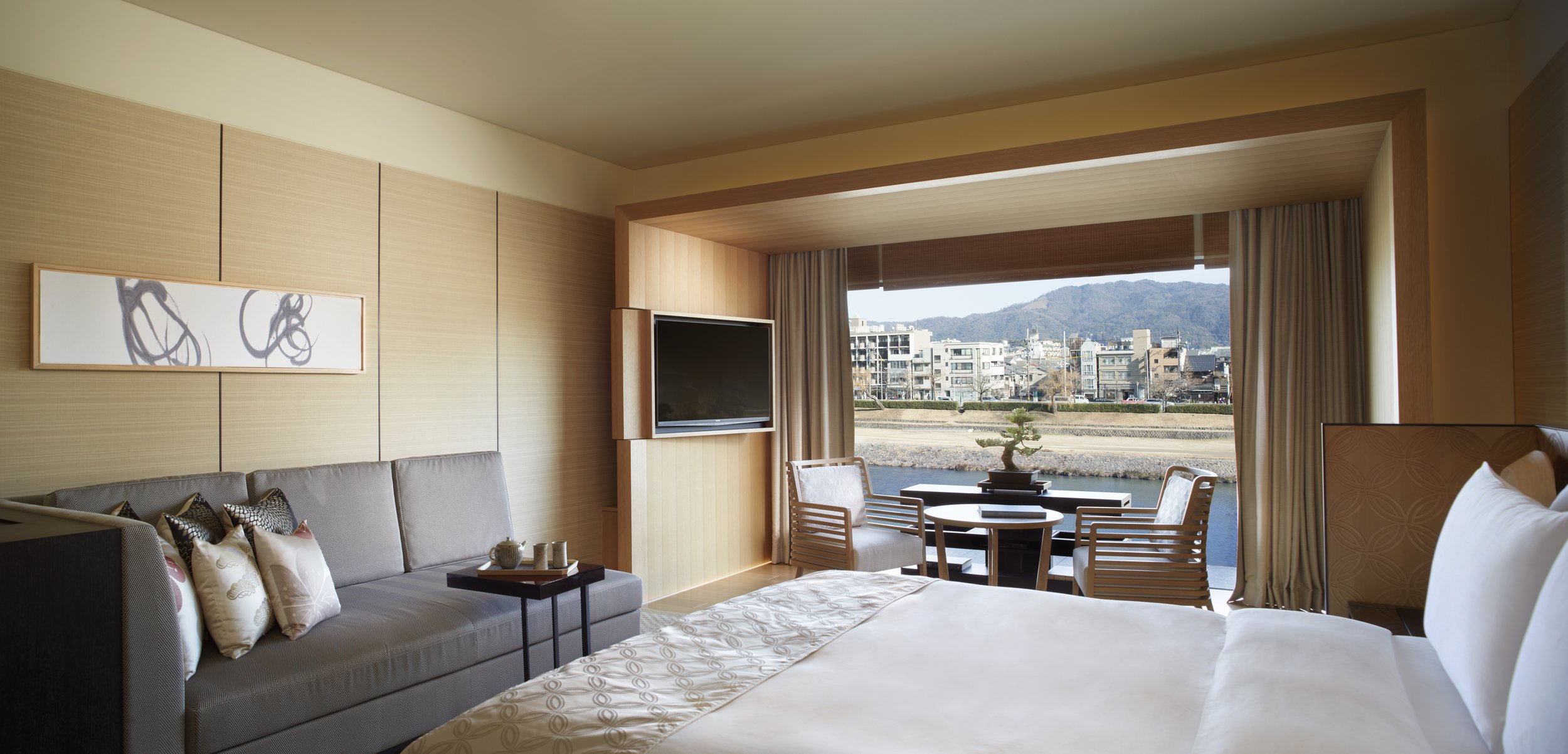 Grand Deluxe Kamogawa River View_King Bedroom.jpg