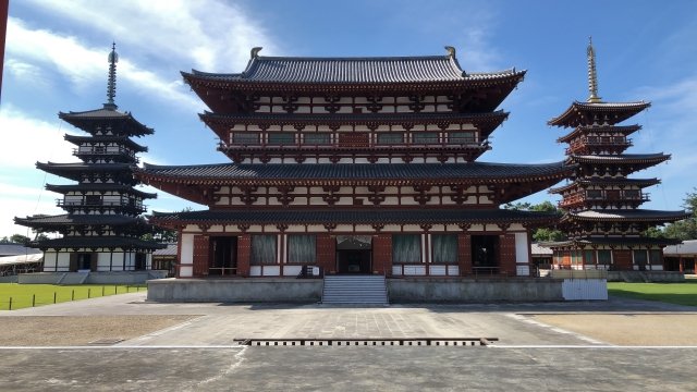 nara yakushiji.jpg