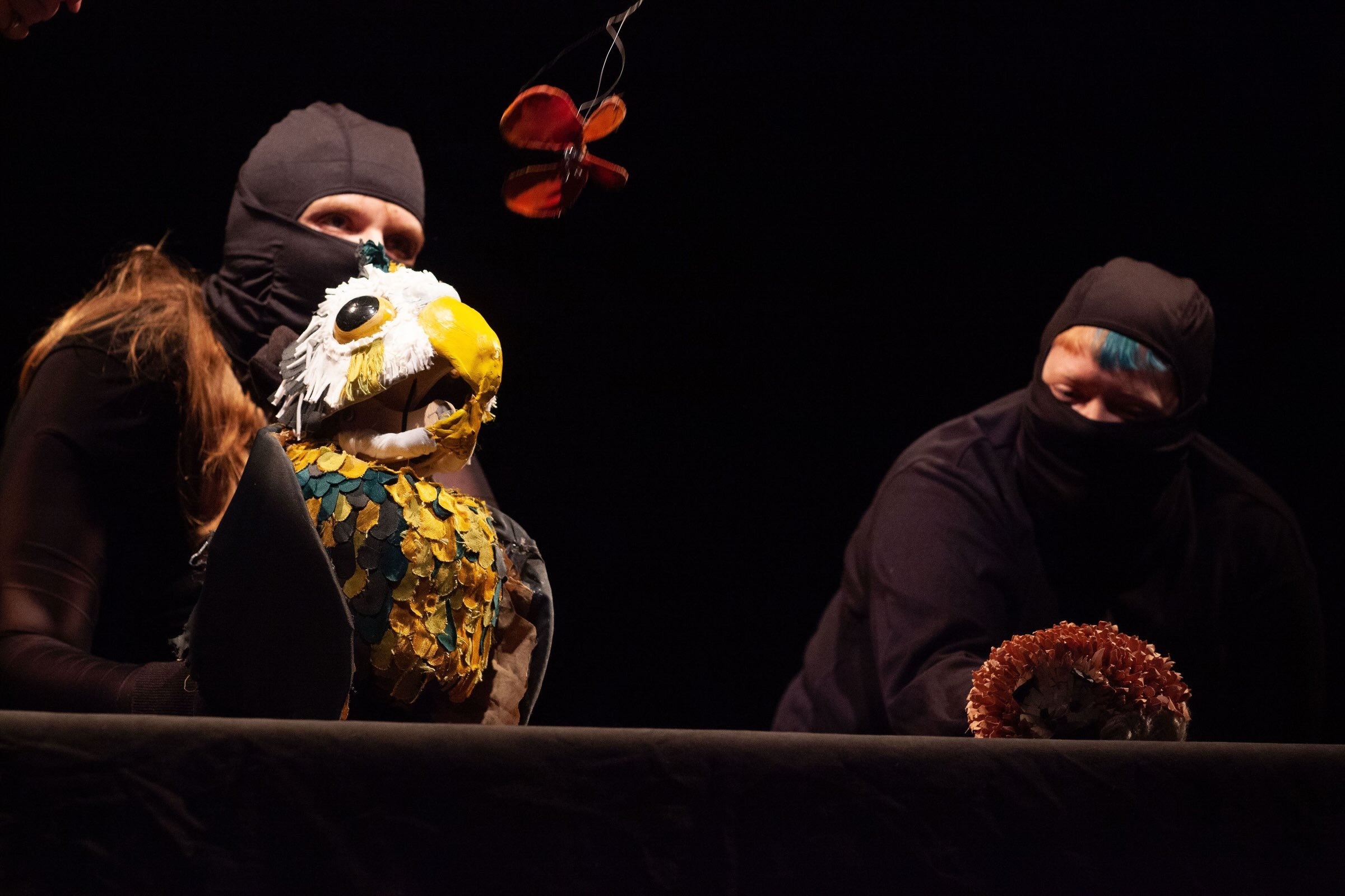Nasty, Brutish, and Short Aug 2026 - puppets and parakeet puppeteering by me. thank you to perfect angels @hugh__manatee and @emnimz for all ur puppeteering help ❤️❤️ whoa i love my talented friends