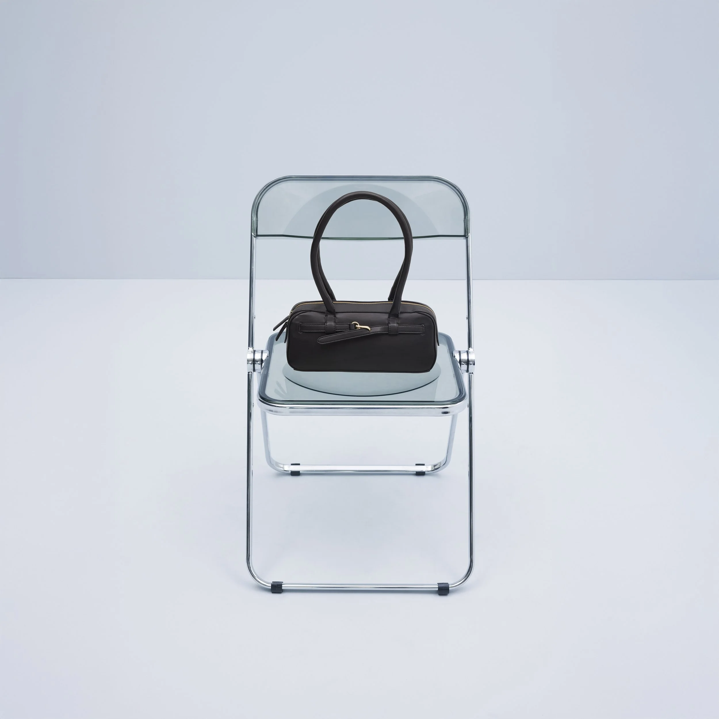 14_VERSA_W25_STILLS_004_sRGB 150_FINAL.jpg