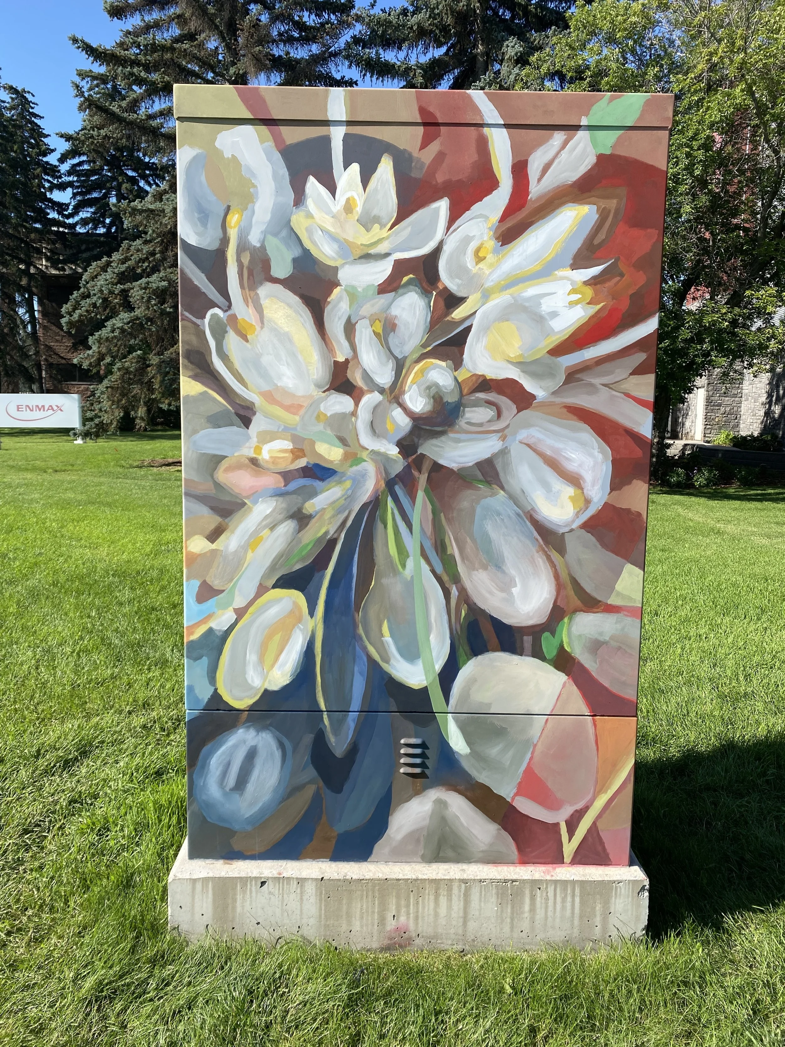 West Hillhurst Utility Box Wild Onion 