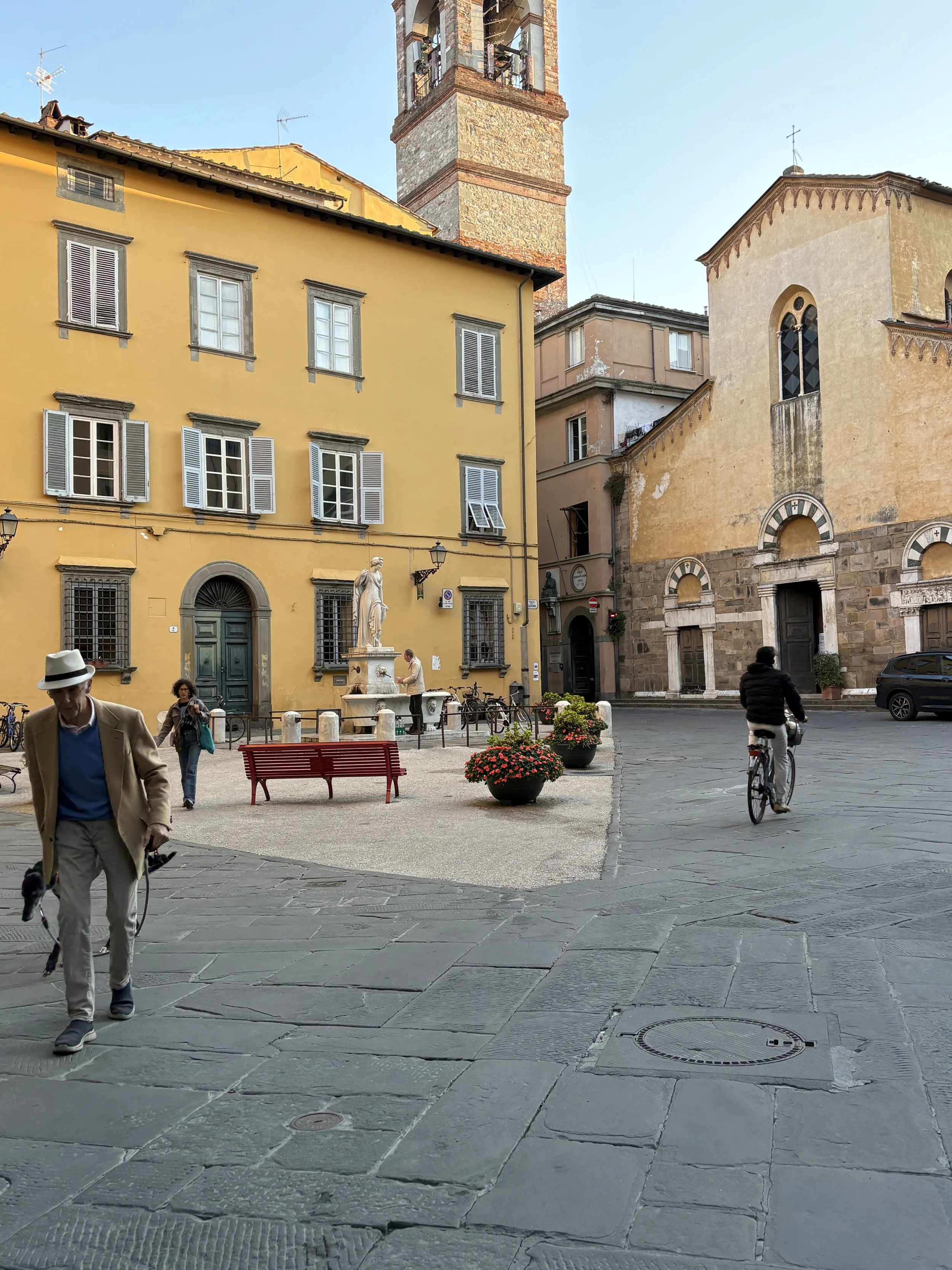 Lucca Italy architecture.jpeg