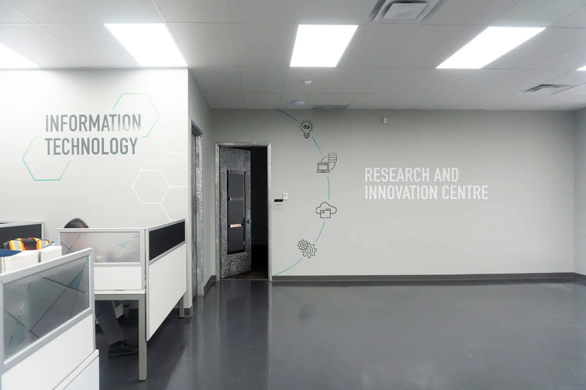 Precise ͵͵ R&D Centre