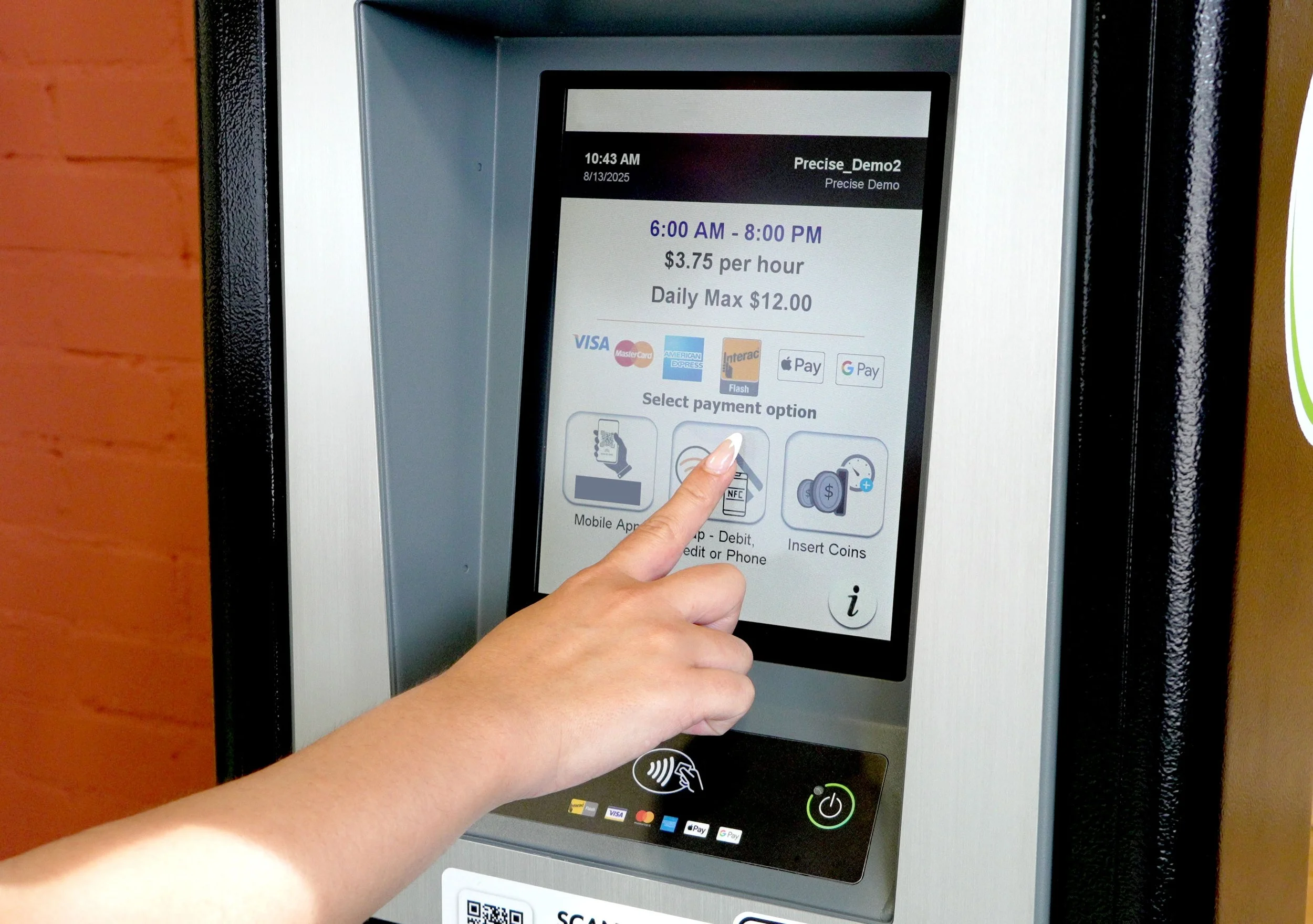 Driver using the CWT S5 colour touchscreen