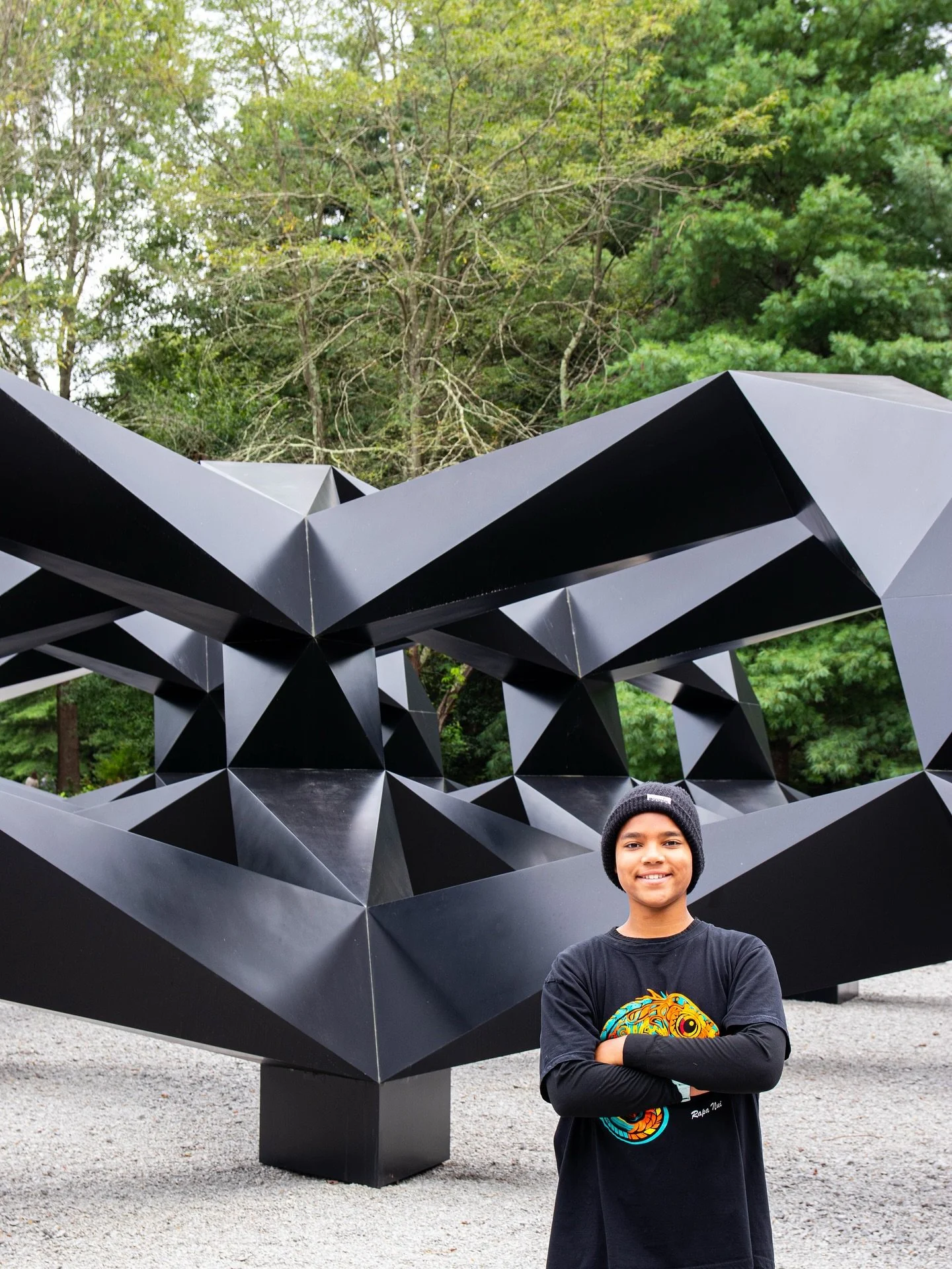 Zephyr visited @glenstonemuseum for the first time and got their mind blown. They loved &ldquo;Split-rocker&rdquo; by @jeffkoons, and we both marveled how it is like a coral reef, alive with not just flowers, but a fluttering, flickering, buzzing pop
