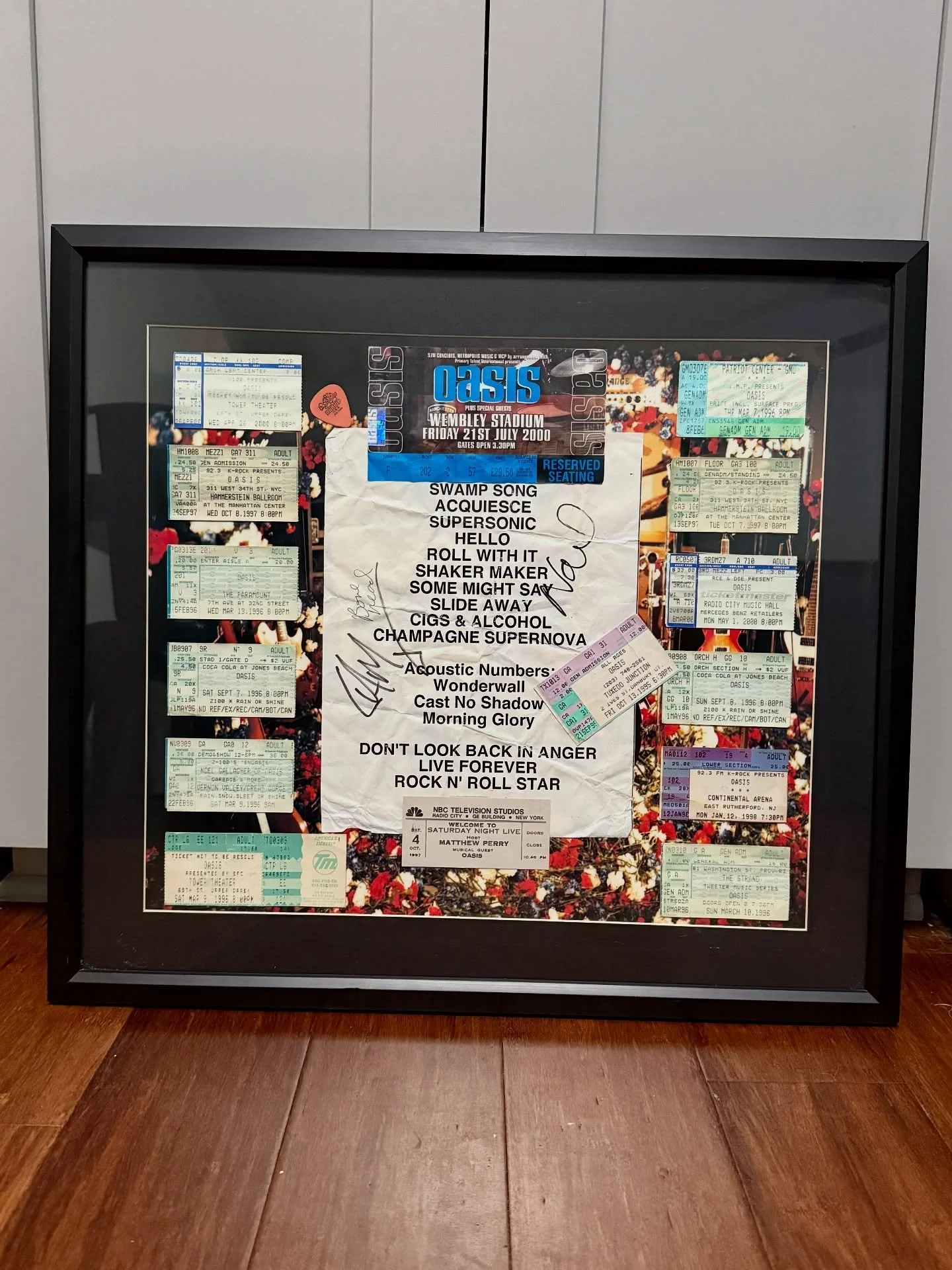 In preparation for this Sunday&rsquo;s @oasis gig, I&rsquo;m looking back (not in anger) at just a few of the times I&rsquo;ve seen them over the years, including on the &ldquo;Morning Glory&rdquo; tour at Tuxedo Junction in Danbury, Connecticut, in 