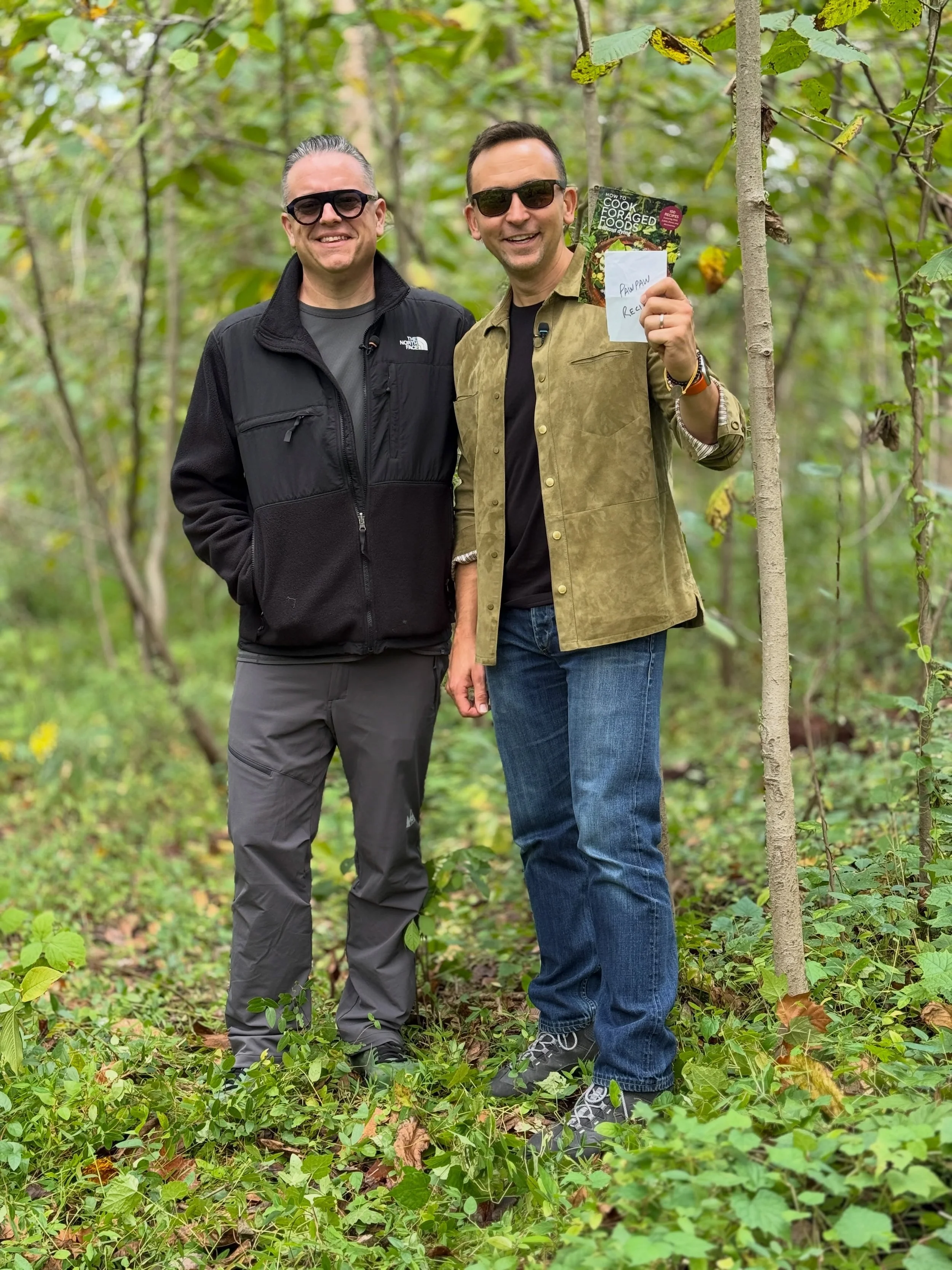 That time I took @mrtommymcfly @nbcwashington foraging for pawpaws. 

Many thanks to Tommy for making me a part of his fantastic story on America&rsquo;s largest native fruit, whose custardy pulp tastes like a mix of mango and banana with a smidge of