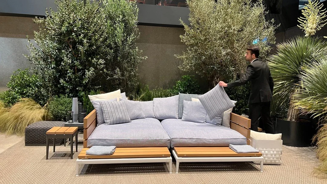 Great outdoors - Part 1

We are in the middle of the summer and this year, summer debut started with Salone del Mobile in Milan. Here are some outdoor furniture trends.The living room area blends into the outdoors.

Flexform places their collection i