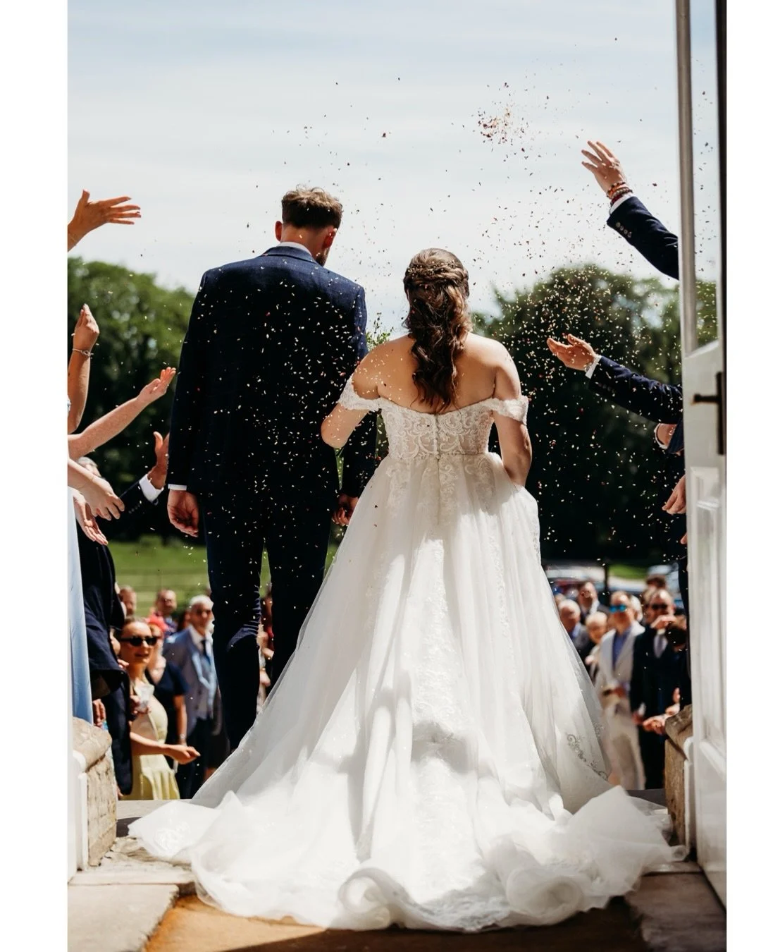 Congratulations to Matt + Hannah 🎉

These two legends got married yesterday at @crowcombecourt and what a day it was 🔥

Thank you both so much for having us! 📸

Photography @simonandkianaphoto 
Venue @crowcombecourt 
Video @pixaplaceweddings 
Maya