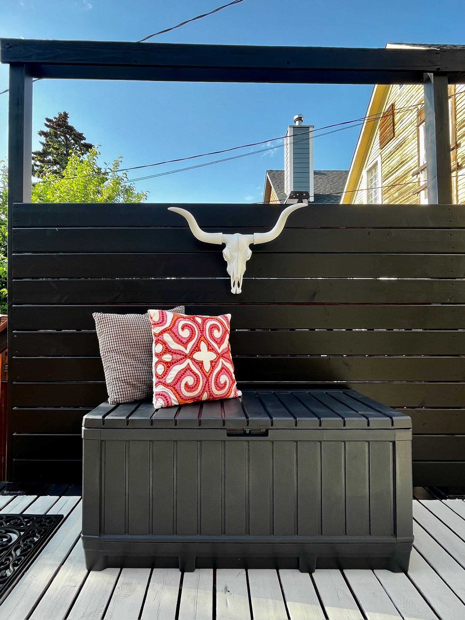 Hillhurst, Calgary - Urban Oasis