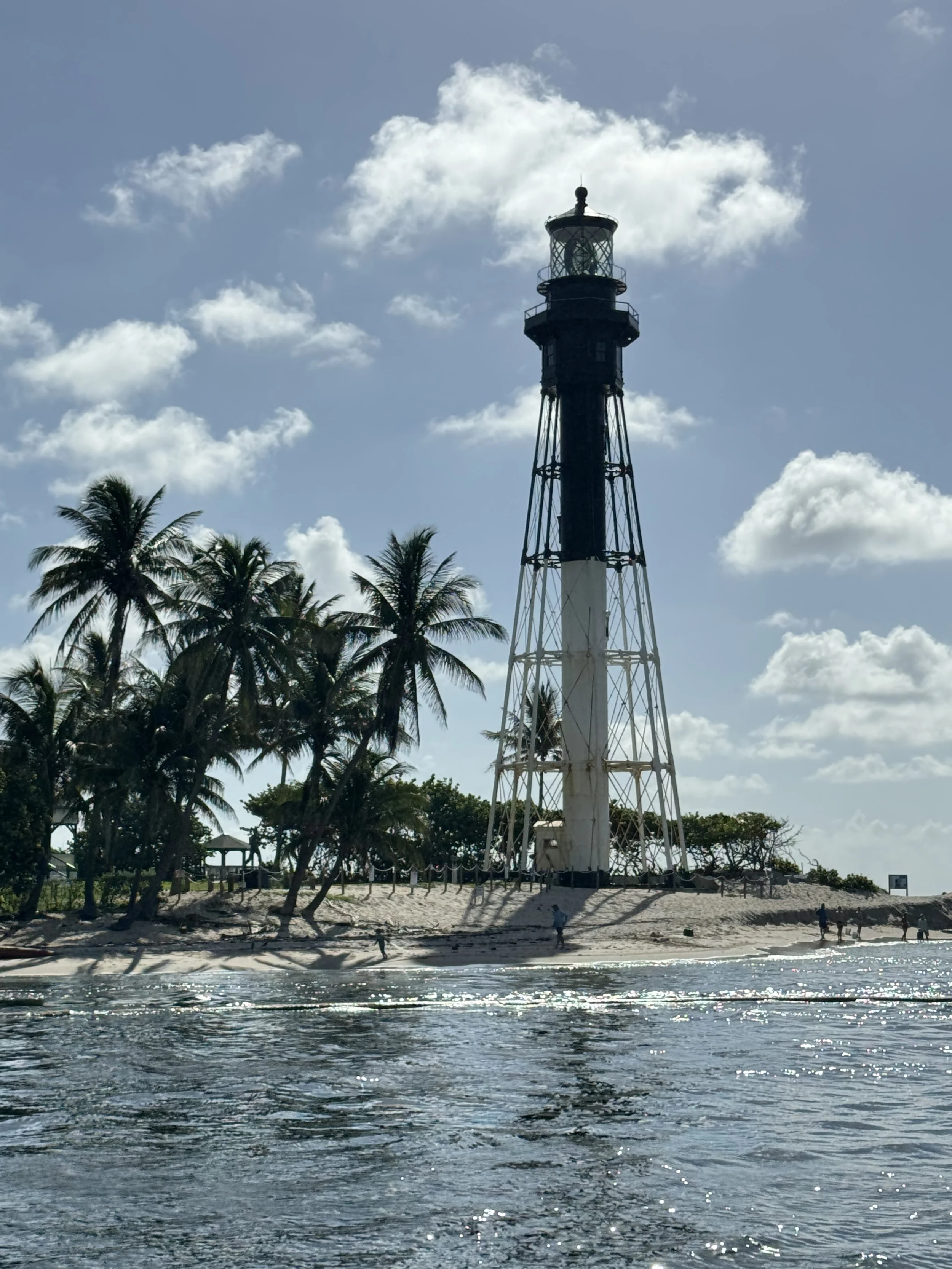 Leaving Laudy via Lighthouse Point