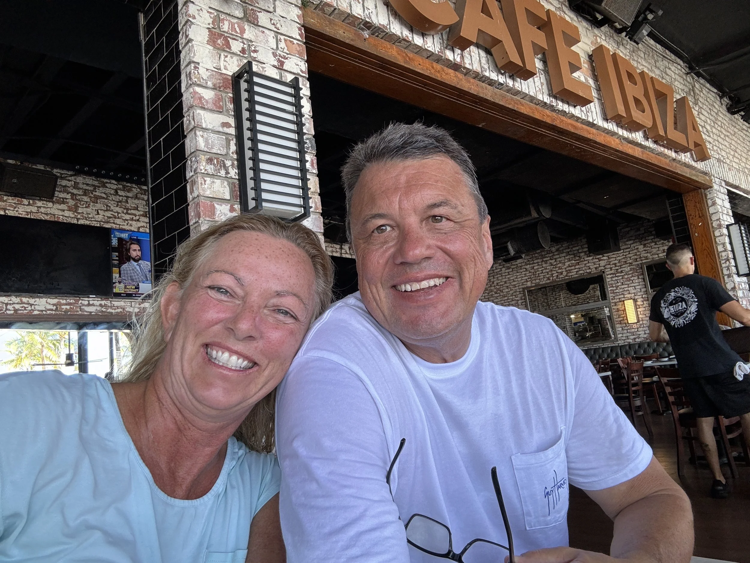 Lauderdale lunch on the beach