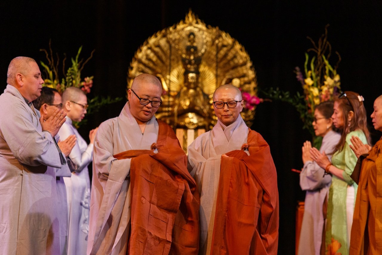Center, Ven. Hyongjeon and Ven. Hyokeun (Borisa Zen Center); Right front: Ven. Thich Tinh Nghia (Thiem Tam Buddhist Temple) Additional: Evalyn Dang (Kim Quang Temple), Tin Ly (Phuoc Lam Monastery) Helena Nguyen (Phuoc Lam Monastery), Thanh Nguyen (Th
