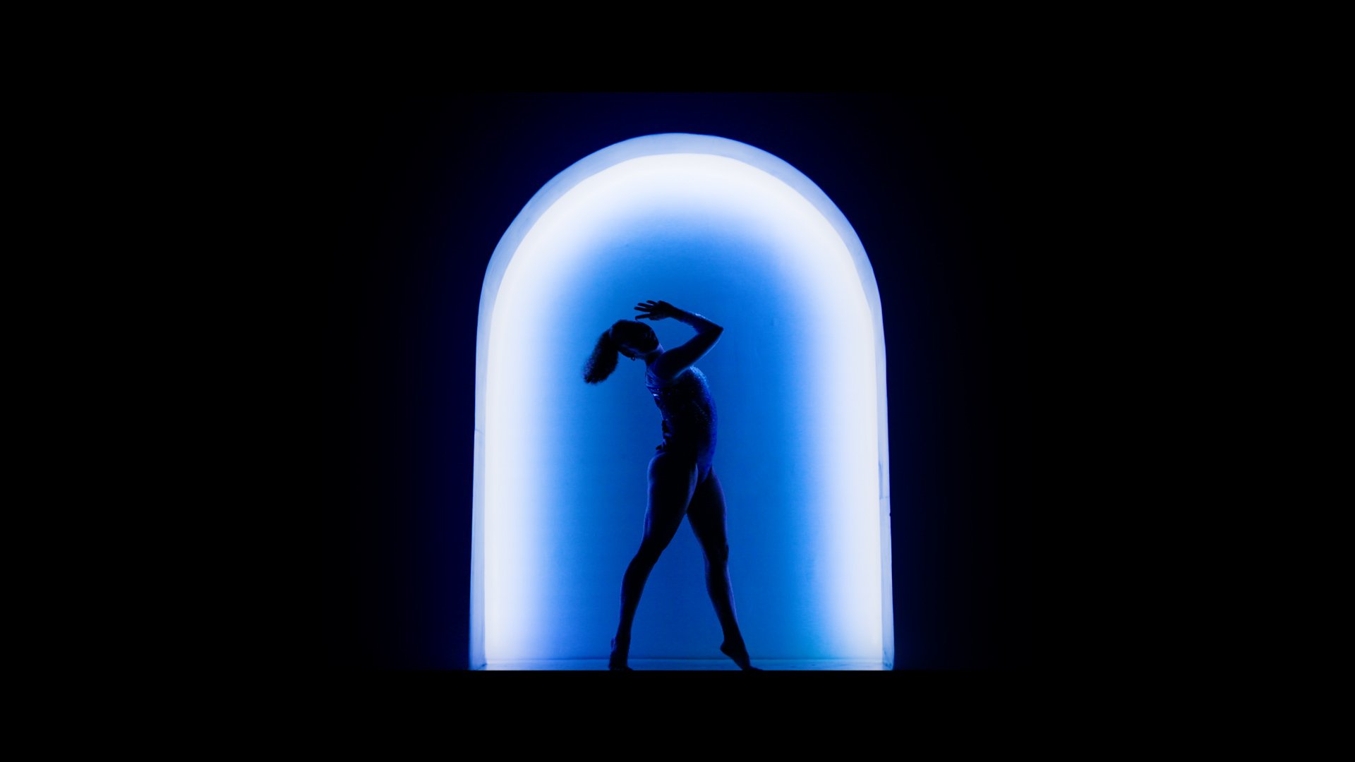 COLOR & MIX.00_00_37_12.Still012.jpeg