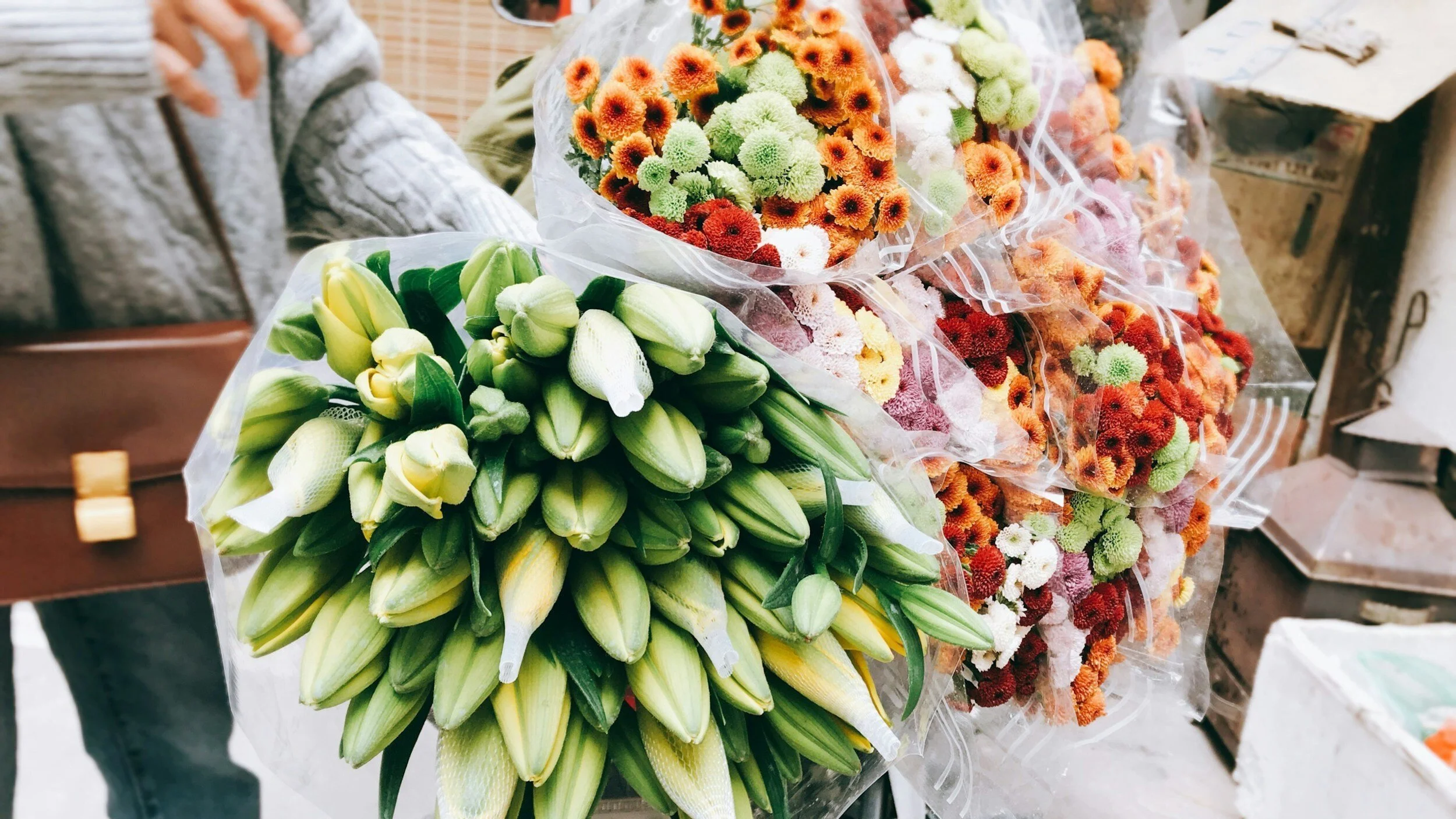 Office elegance and floral luxury: Two keys to harmonious spaces