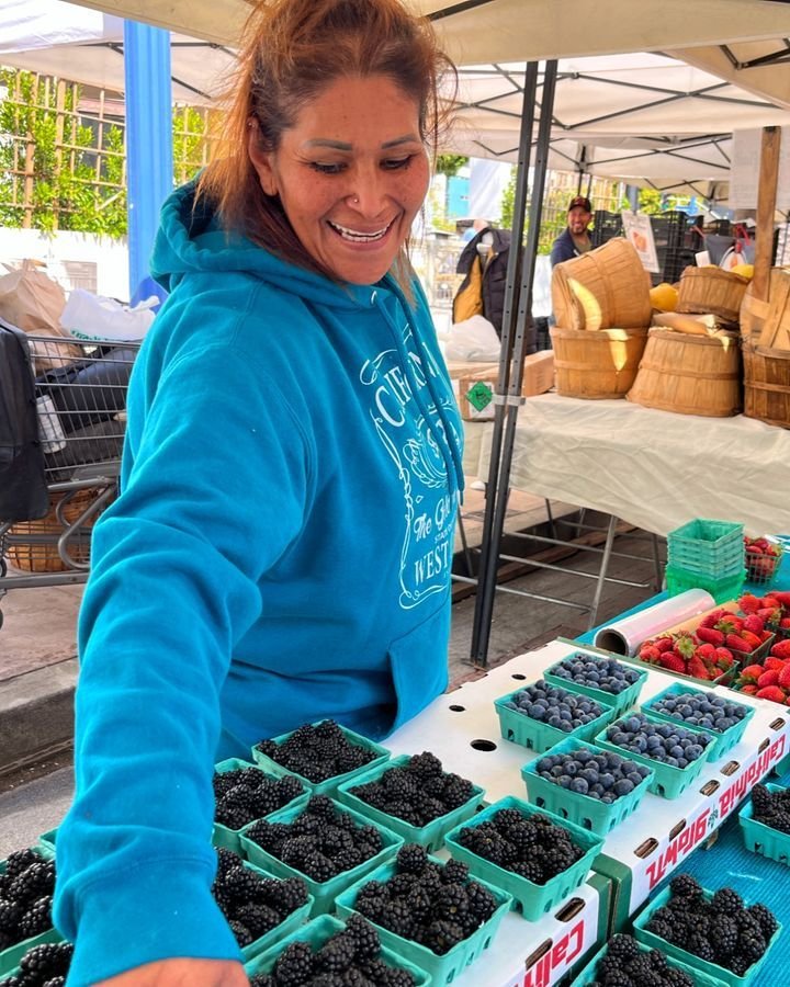 What's better than fresh fruit in the summer? Fresh fruit from Gutierrez Farms 🌞

@j.andv.gutierrezfarms is a family owned business that doesn't use pesticides or dyes, making it the perfect choice for produce shopping

Stop by the next @farmhabitwv