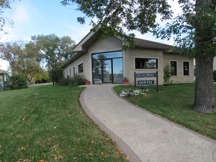 Broadway Dental Dentist in Regina