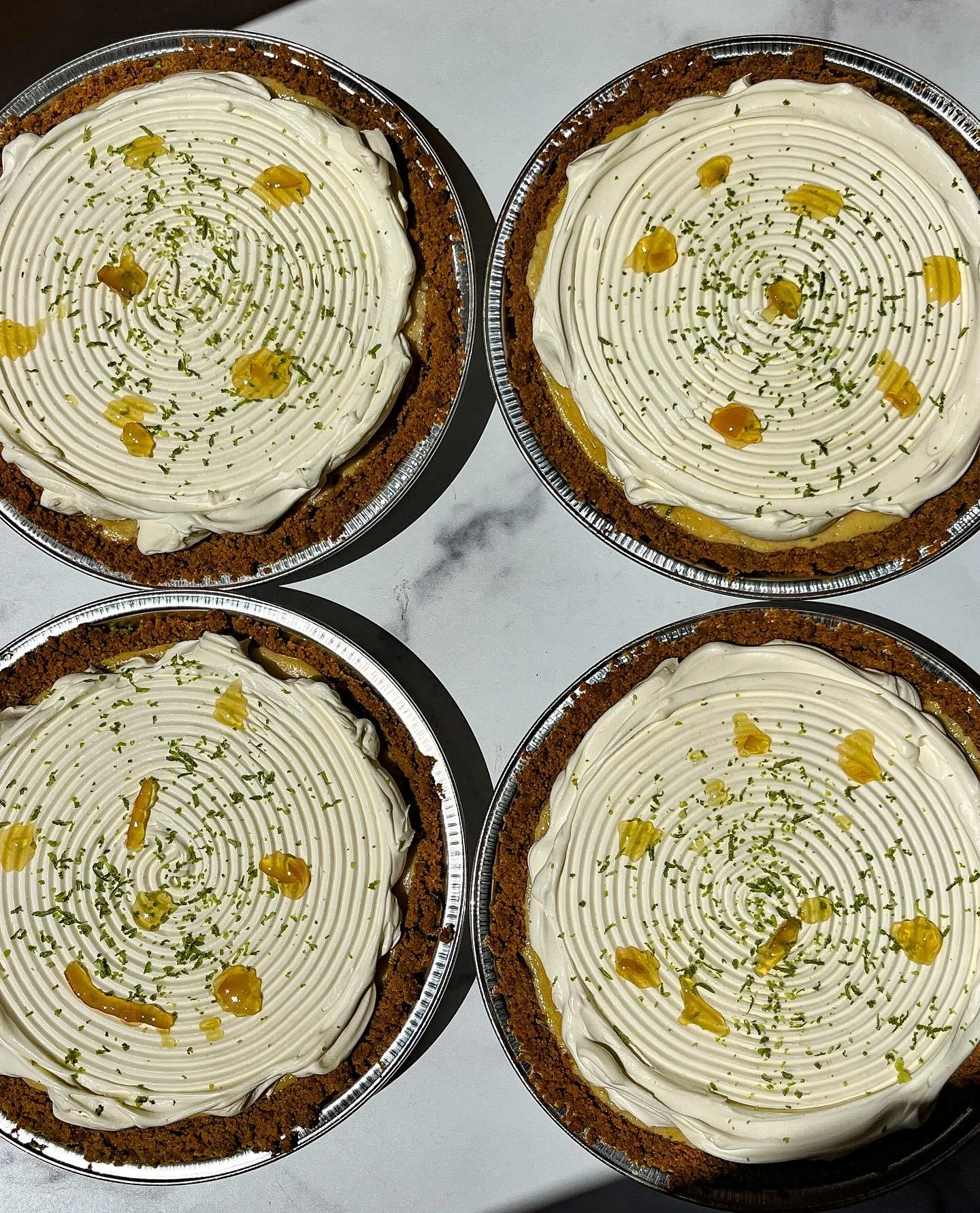 pies for Labor Day weekend! Keylime Yuzu, Passionfruit Meringue &amp; S&rsquo;mores🍋&zwj;🟩🫧 🍫orders are now open on the website. You have till Wednesday EOD to get ya orders in🫶🏼

#pie #labordayweekend #passionfruit #PICNICbakedgoods #pioneerto