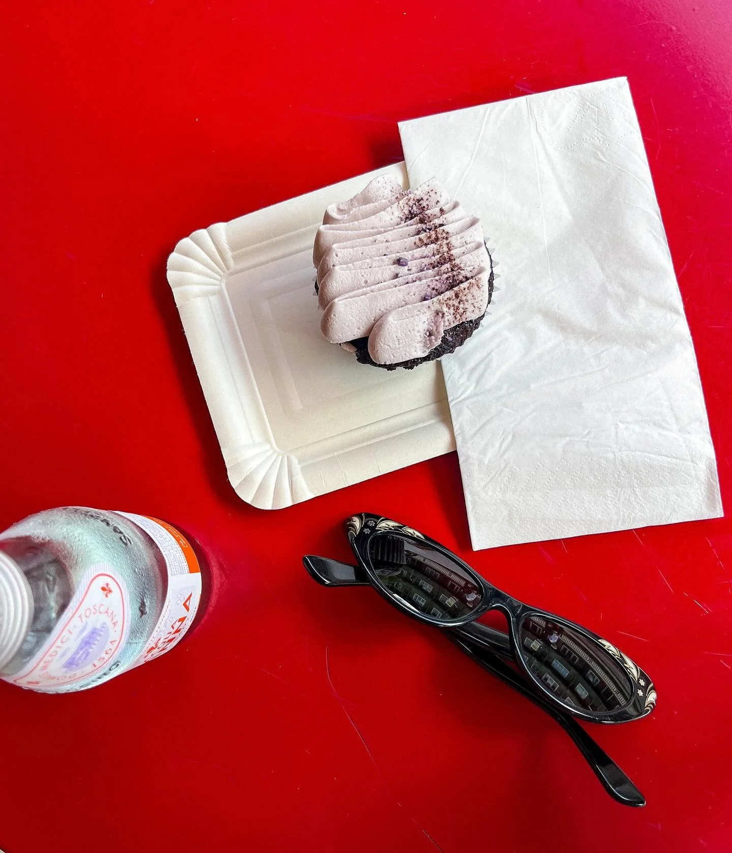 today I made the pilgrimage to @violetcakeslondon , which was undoubtedly my biggest inspiration for PICNIC. Aesthetically, ethically, approach to quality of ingredients, flavors not being too finicky because when your components are good - they don&