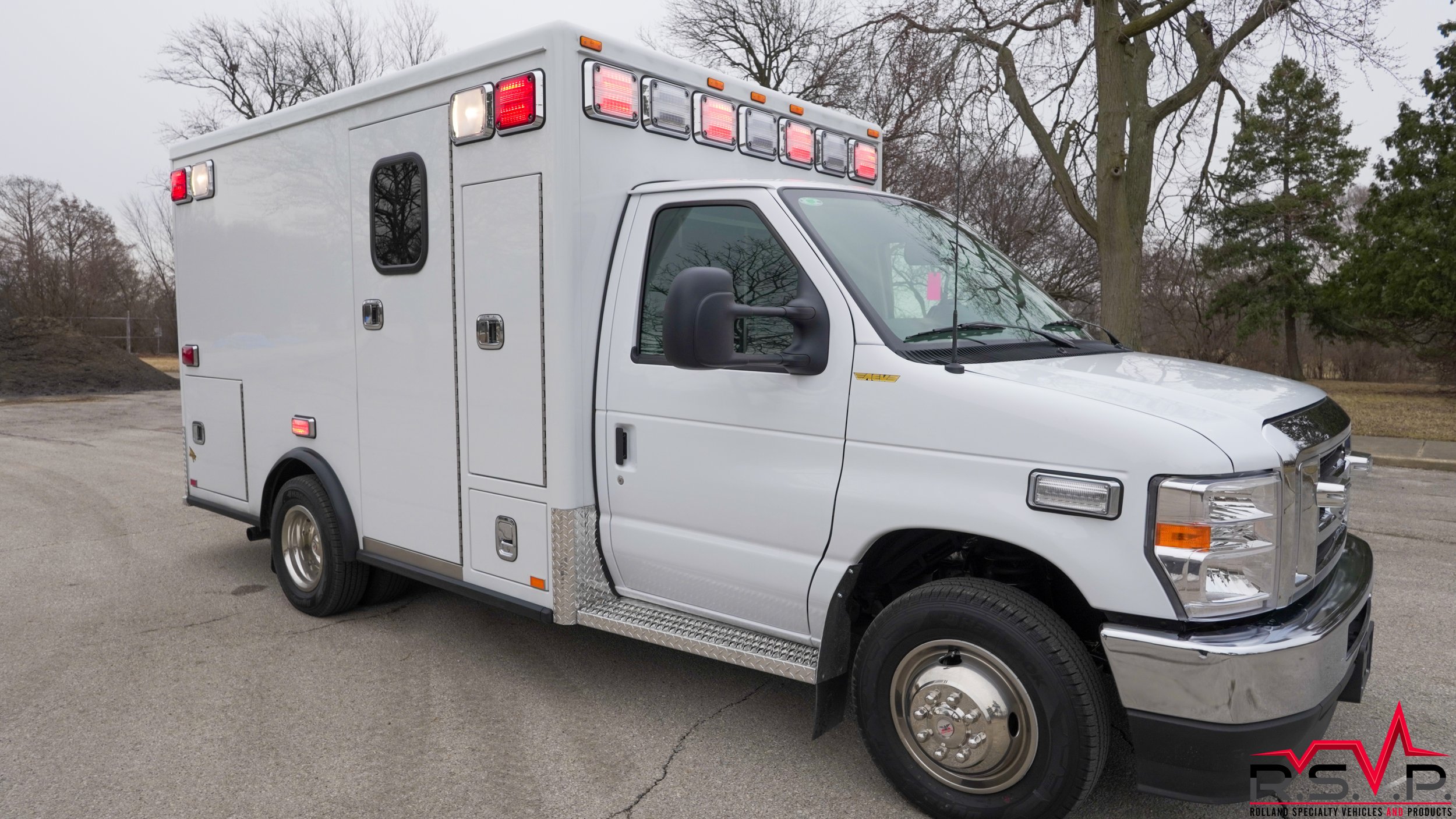 RSVP Ambulance - '25 E-350 FleetHawk-27.jpg