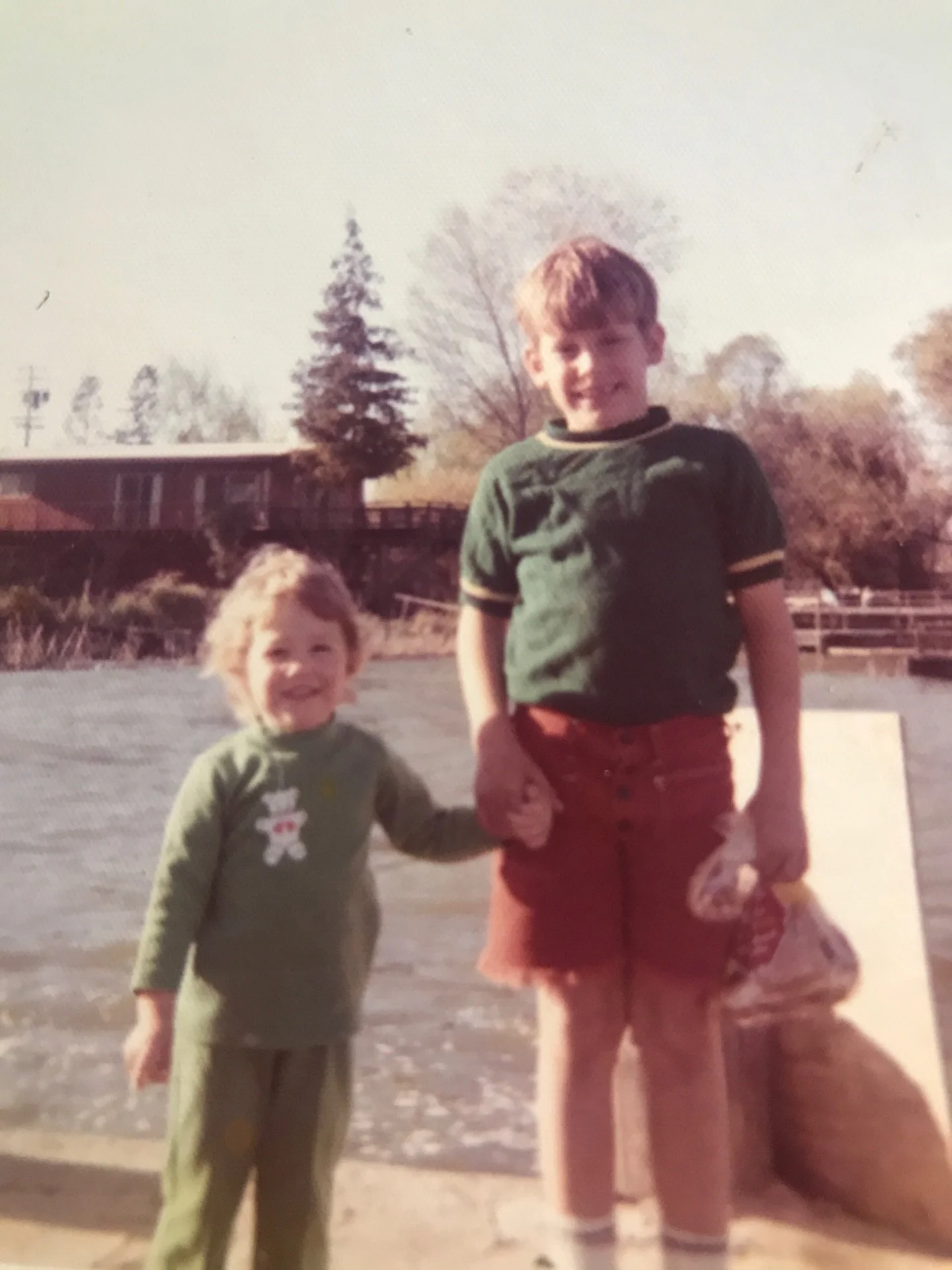 Happy birthday to my beautiful sister Shannon love you more than words could say. Hope you have a wonderful weekend and you enjoy your special day and your spoiled like you should be we love you. #family #Birthday #sisiterlove❤️