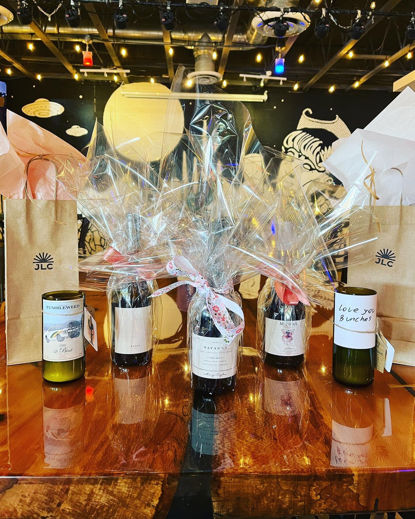 Mama wants wine! Stop in to grab Mother&rsquo;s Day goodies + we&rsquo;ll take care of the wrapping 🍷🎁💐 We also have some lovely candles from @cactus.vine for sale. This Sunday, draw a bubble bath, light a candle and pour that hard working mother 