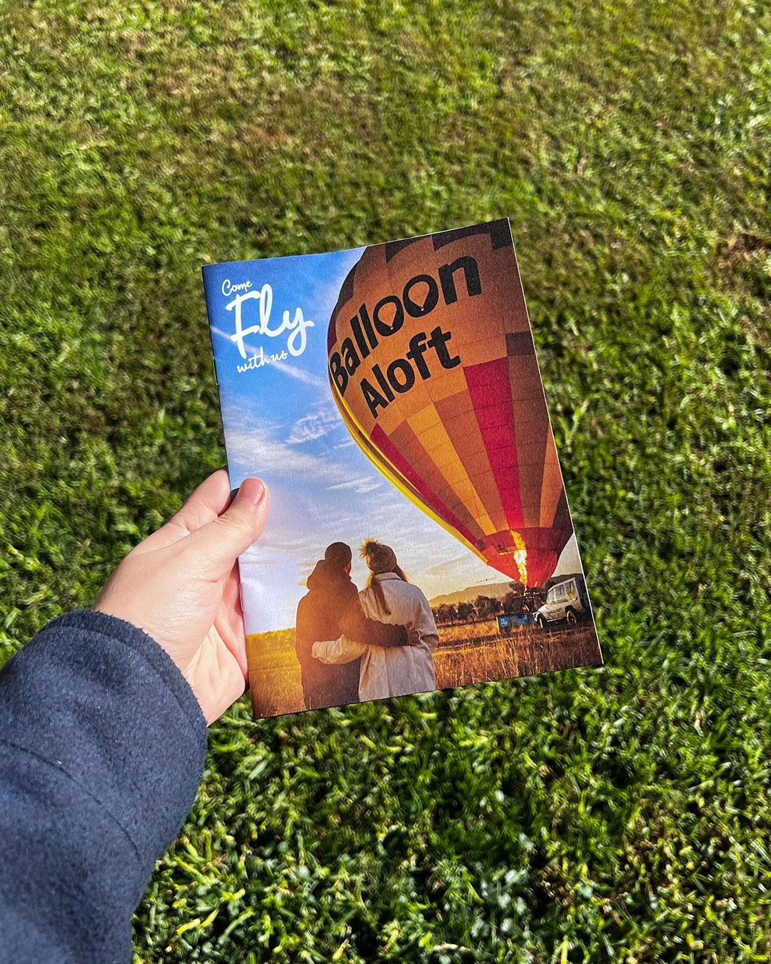 🎈 I'm grateful to work with all kinds of businesses and organisations, each with their own goals, ideas and creative vision.

Sometimes that looks like long-term brand support. Other times, it's helping bring a specific project to life.

This trifol