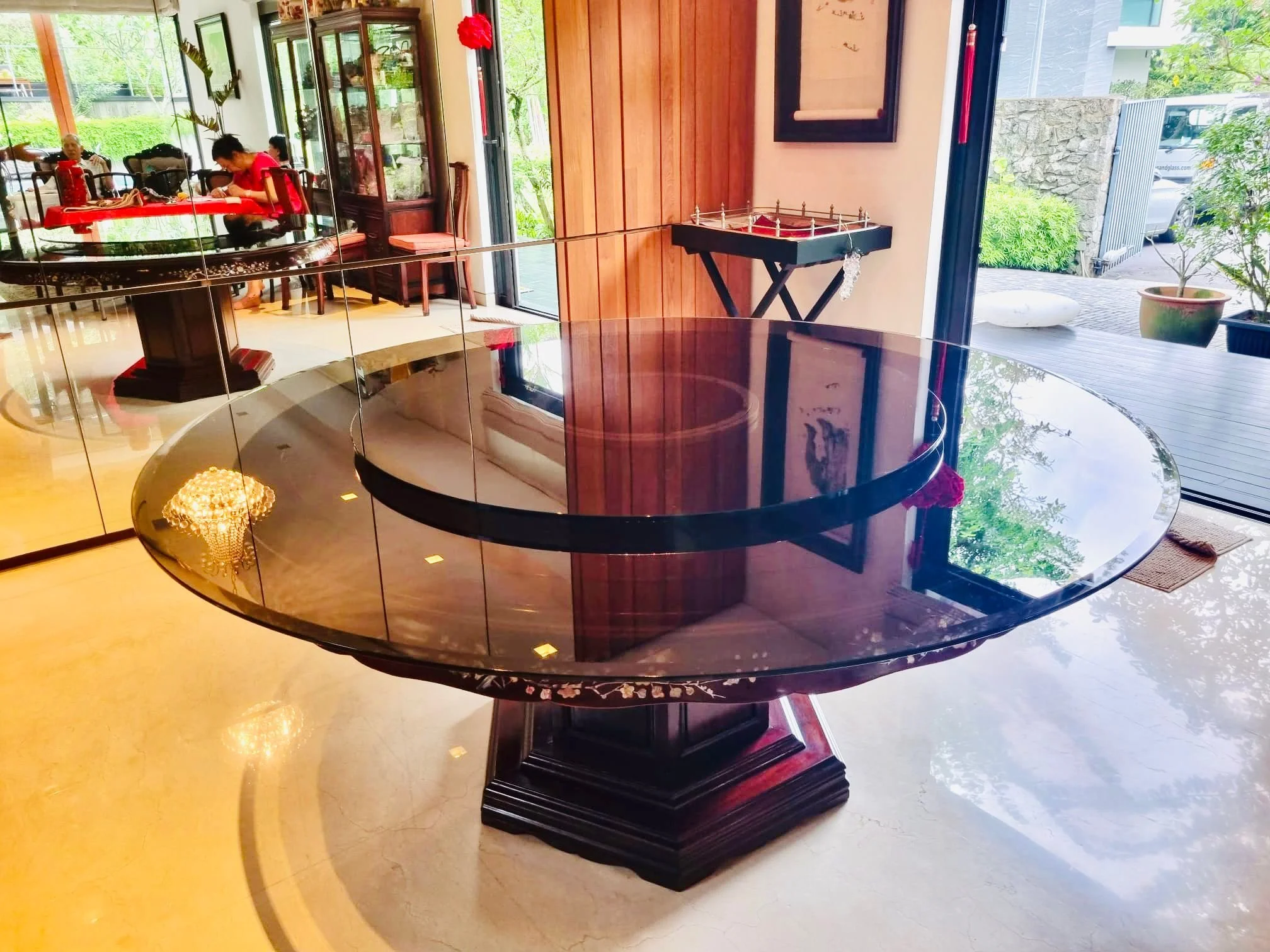 Bronze Tinted Round Tempered Glass