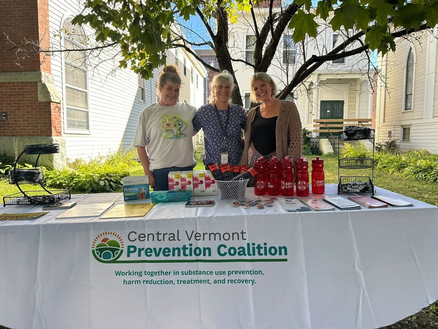 As part of #safealifeday last week, Rosemary, Catherine, and Deb distributed 98 doses of naloxone in just 2 hours!!! ⁠
⁠
Plus tons of information about overdose prevention and some cool swag. Amazing work, and we can't wait to see what happens next y