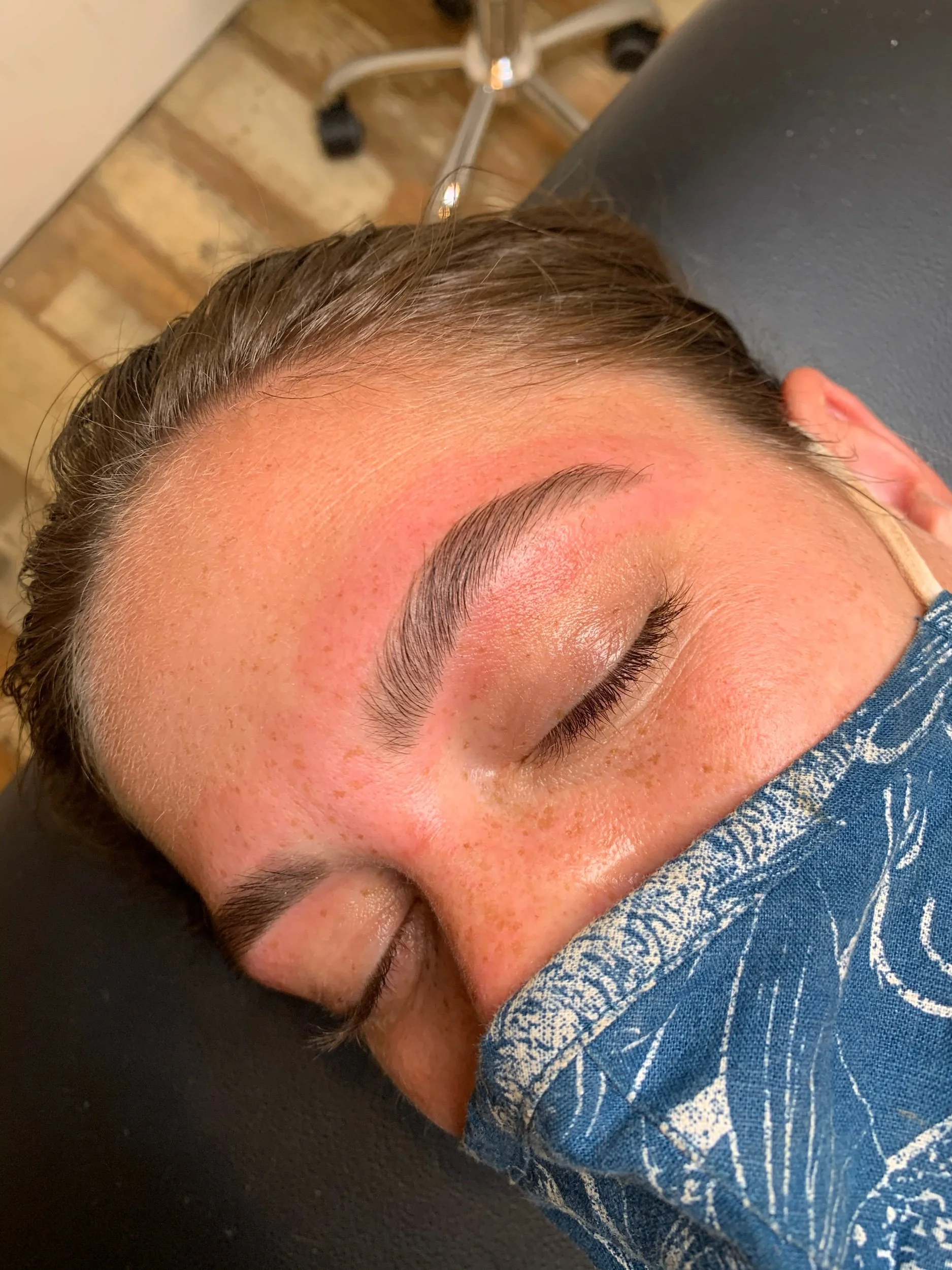 Brow Shaping + Stain 