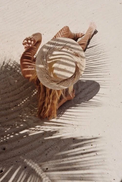 SELF TANNING VS PROFESSIONAL AIRBRUSH TAN 