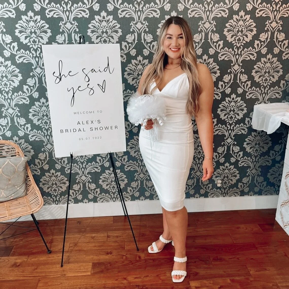 Soft and subtle airbrush T A N for this beautiful bride 🤍

&bull;
&bull;
&bull;
&bull;
&bull;
&bull;
&bull;
&bull;
www.danielarenga.com
#browsbydanielarenga #santabarbara #browstudio #santabarbaraliving #bridaltan #spraytan #browwax #amarisalonandsp