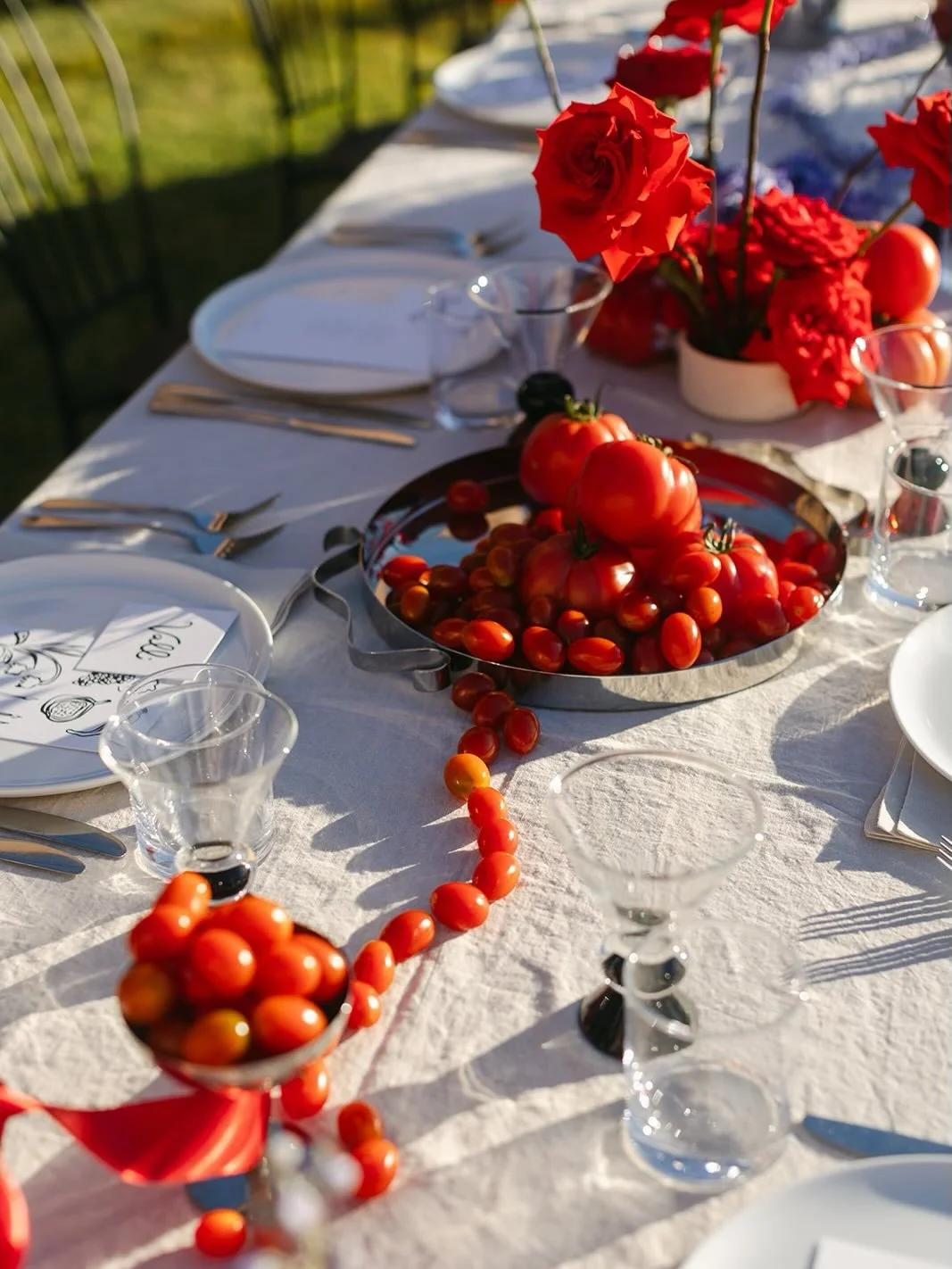 V-DAY vibe ❤️ 
Tb to a great day with the queen @beckrocchiphotography 

Venue - Nutting Hill - @nuttinghill_ 
Cake - Rebellyous Cake Co - @rebellyouscakeco
Stylist - Blossom Gatherings - @blossomgatherings
Flowers - Nikau Flora - @nikau.flora
Photog