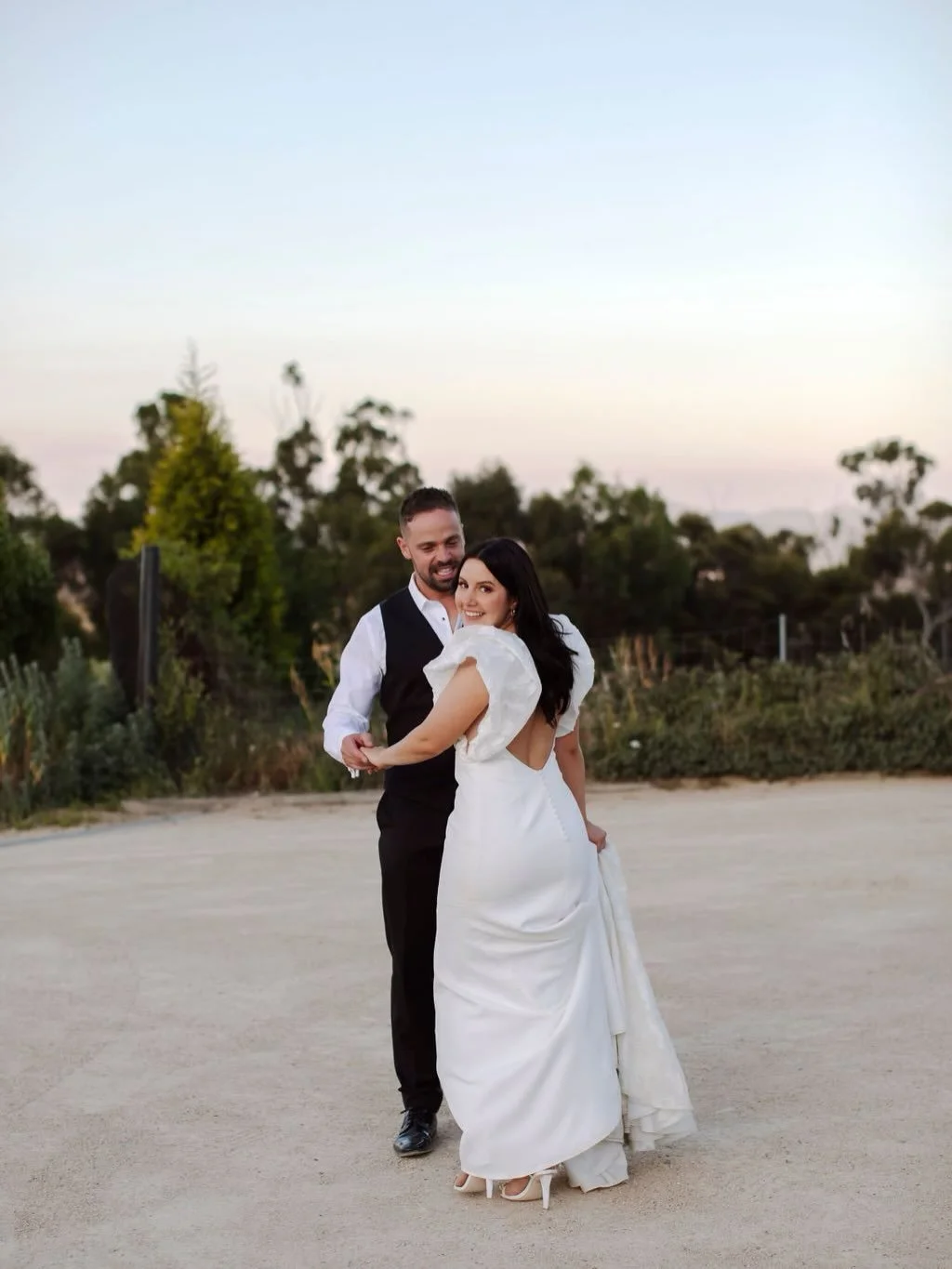 Klarisa &amp; Matt&rsquo;s love celebration @osteriaweddings . What a delight this day was 💜. 

Venue: @stefanolubianawines 
Photographer: @justinaaronweddings 
Planning &amp; styling: @blossomgatherings 
Florist: @theromantics__ 
Music: @hugobladel