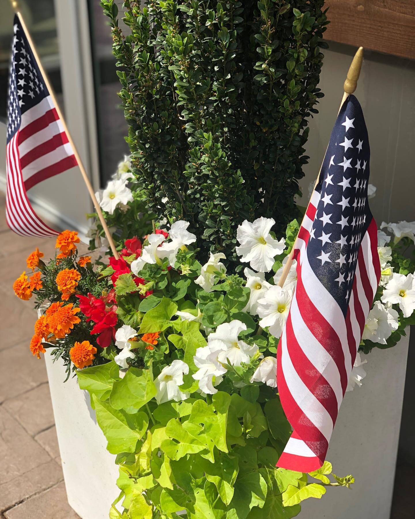We will be closed on the 4th of July at The Cove &amp; The Hammond Kitchen. ⠀
⠀
We are open tomorrow for a bright and sunny brunch and sunset dinner. ⠀
⠀
Have a wonderful time with your family and friends and we will see you soon!